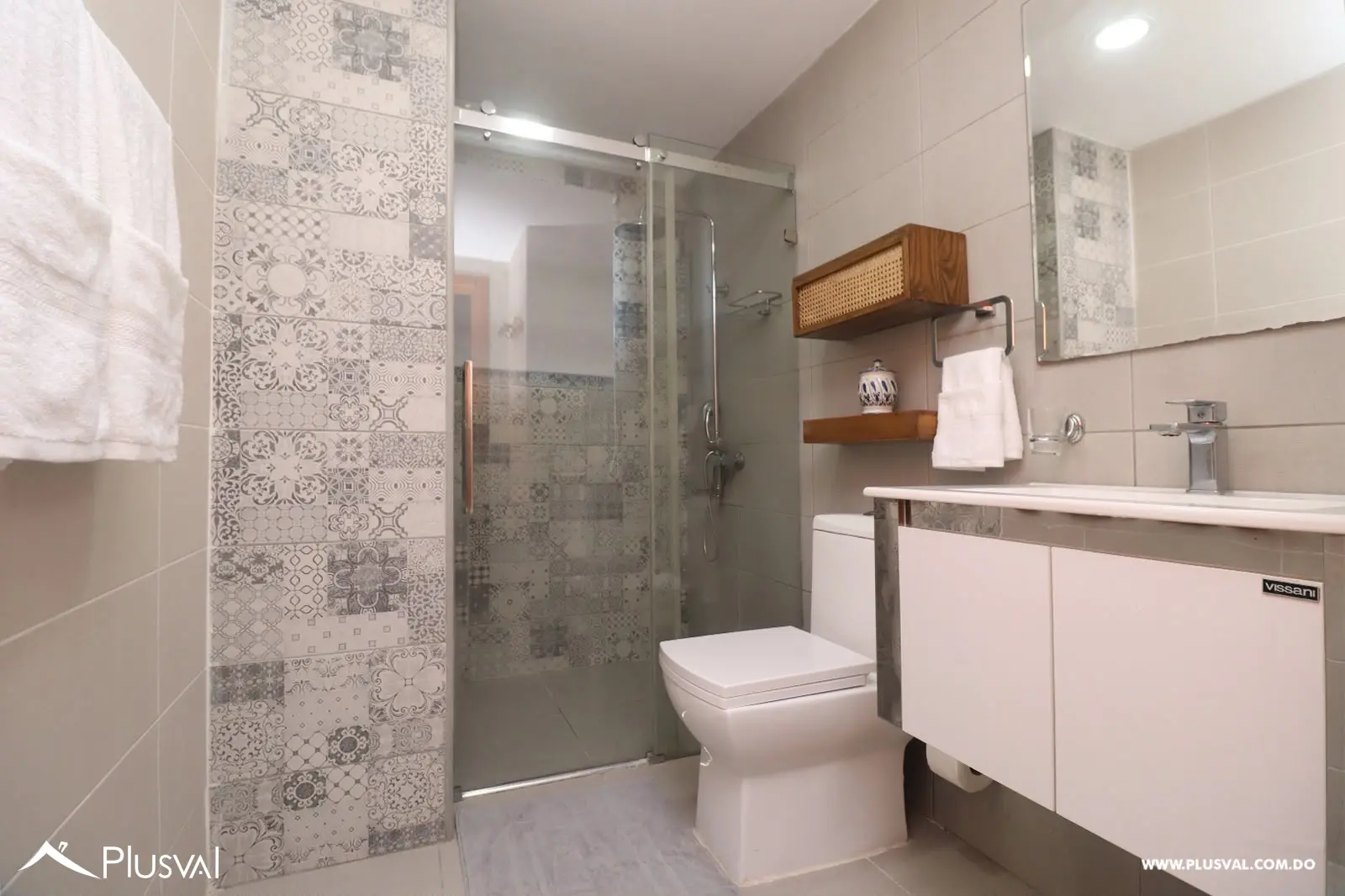 Venta de apartamento en moderna torre de Evaristo Morales 535847