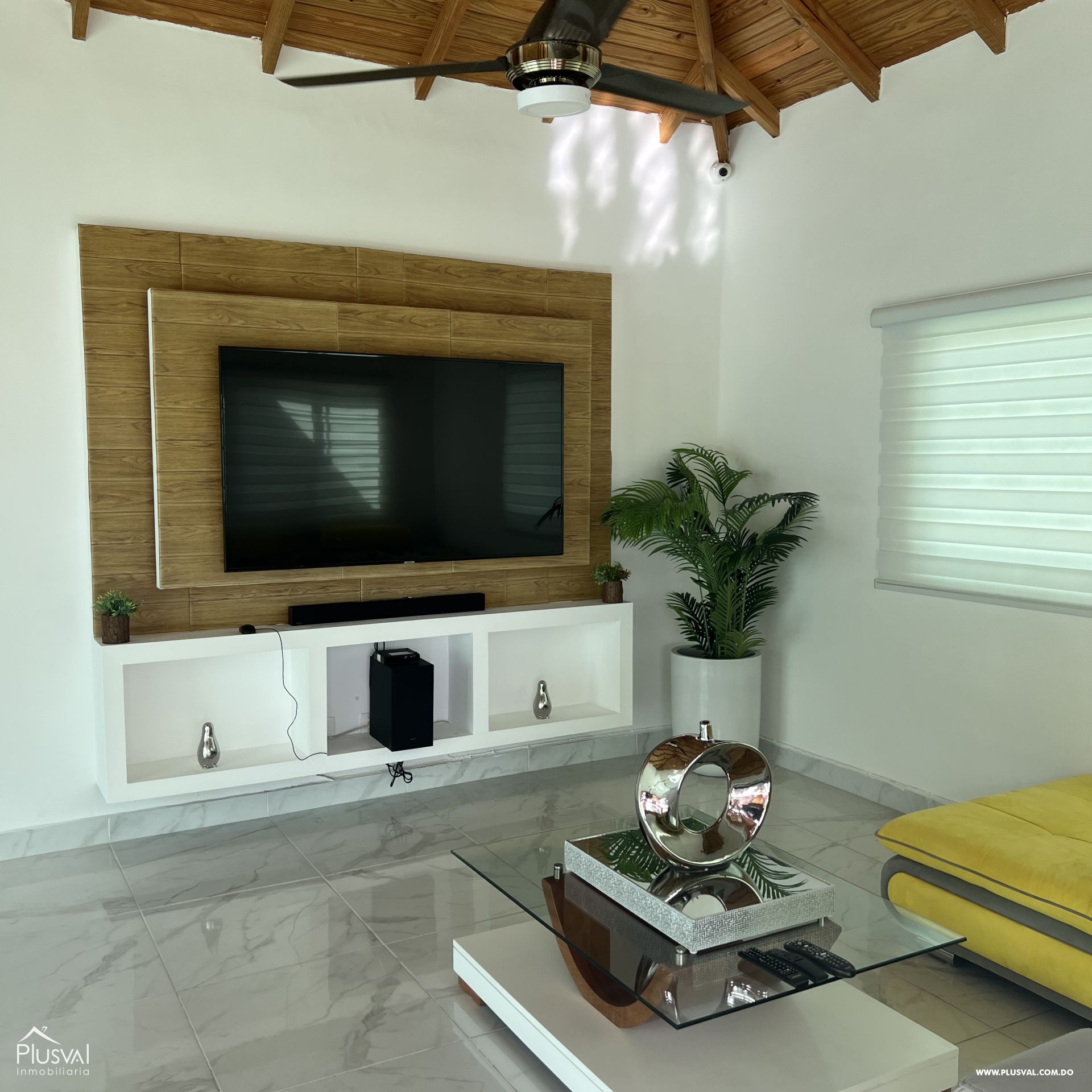 Amplio penthouse en venta en zona privilegiada de Santiago. 246013