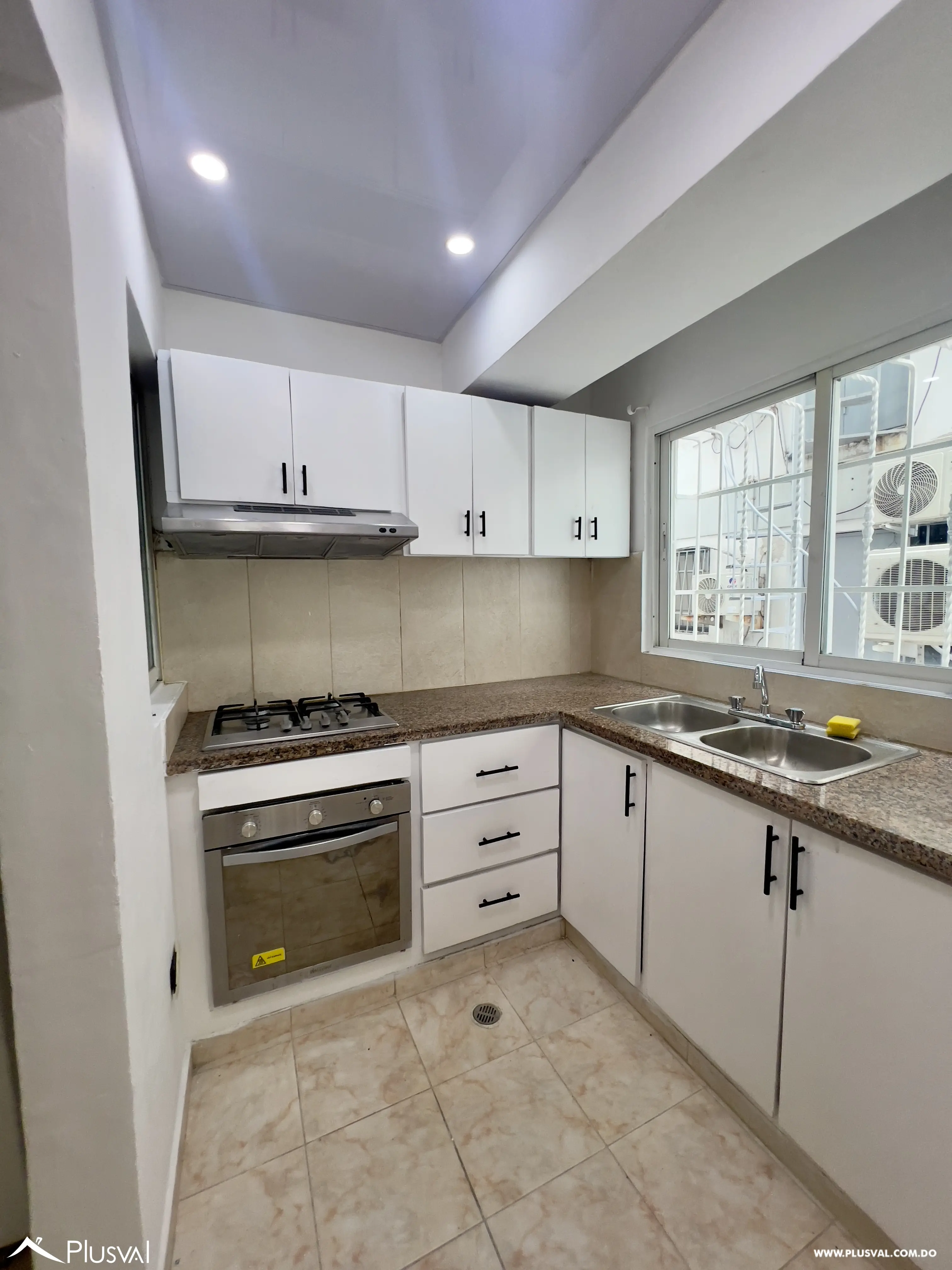 Apartamento en Alquiler en la Urbanizacion El Real 463610