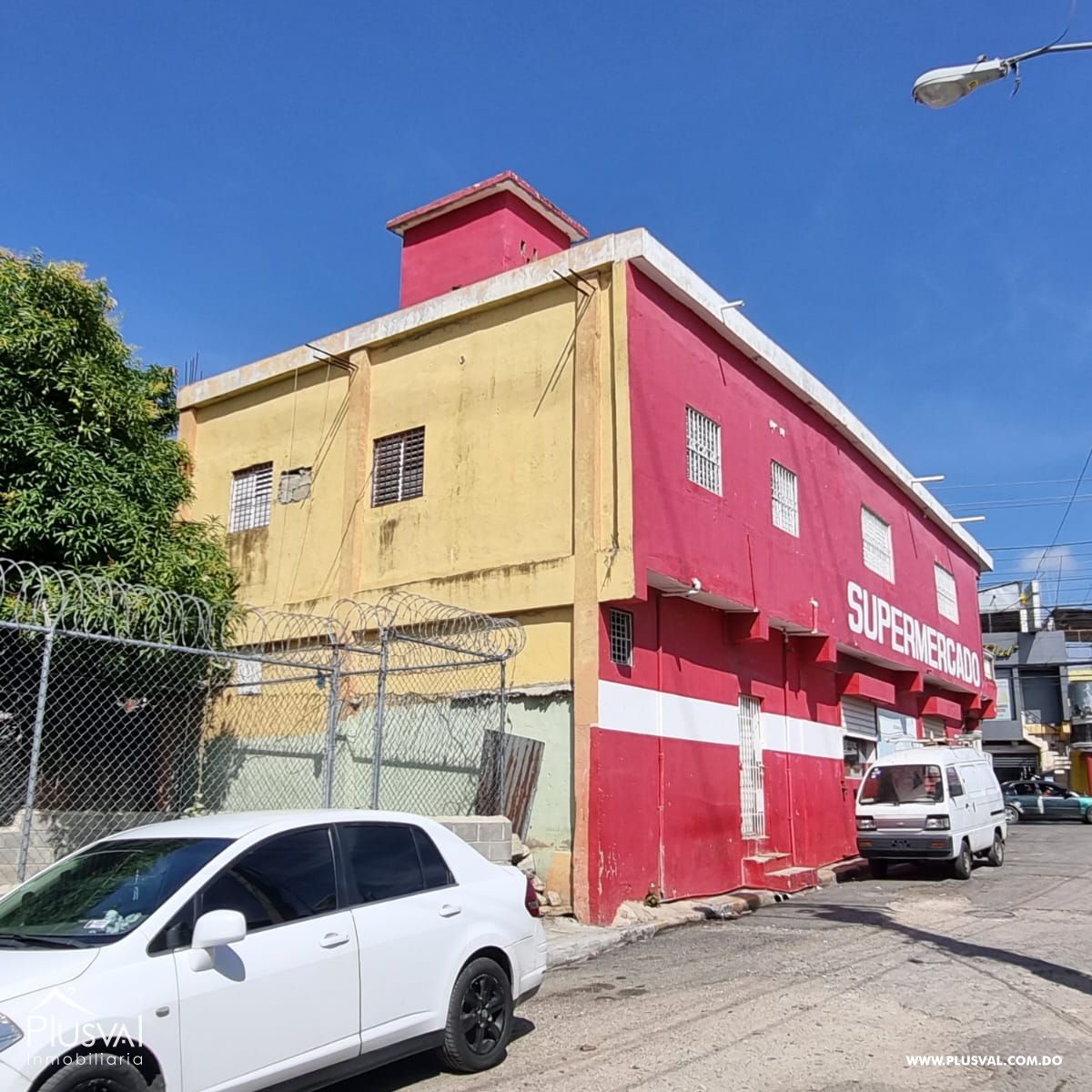 Edificio Comercial de dos niveles en los Alcarrizos 386700