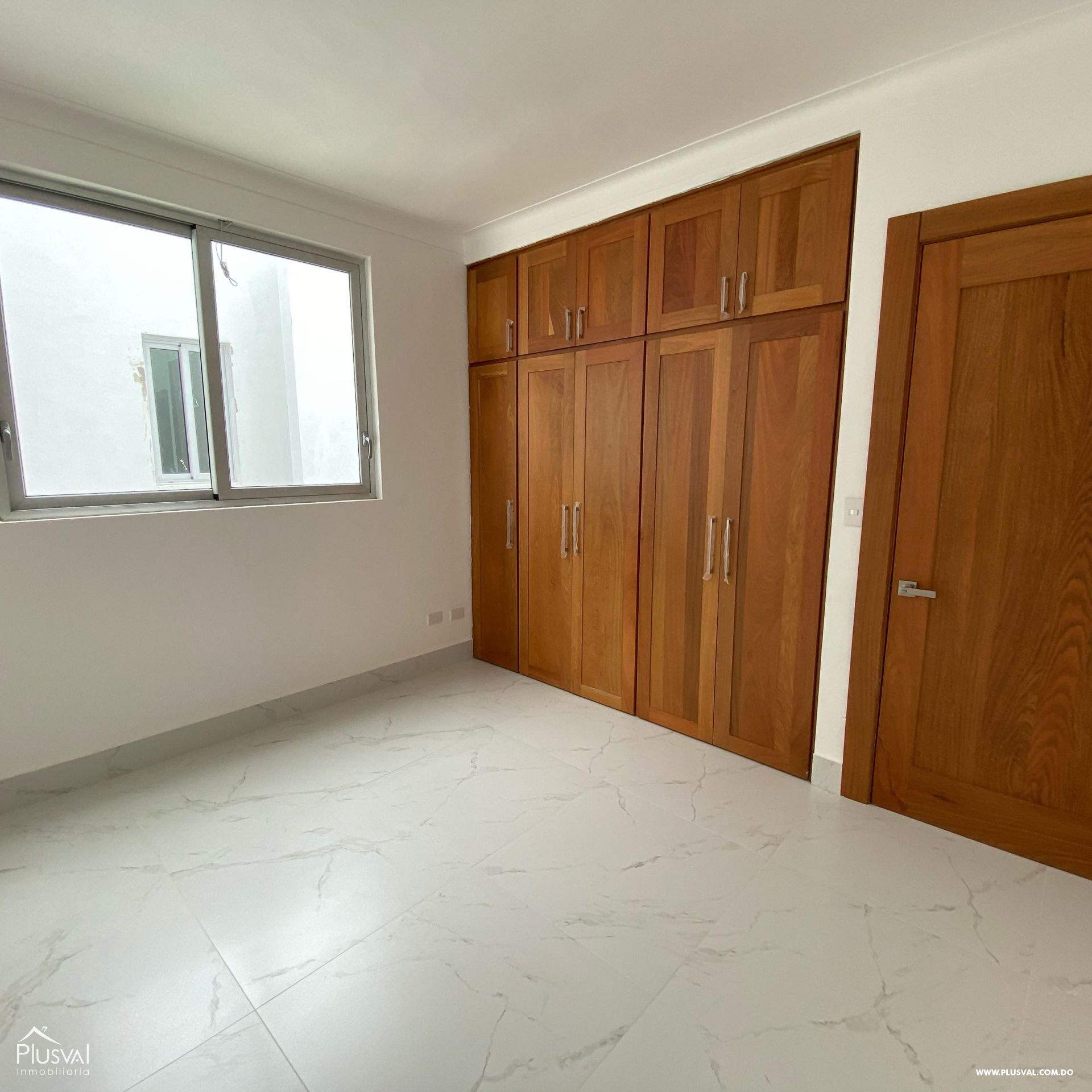 Apartamentos tipo casa en edificio exclusivo 433103