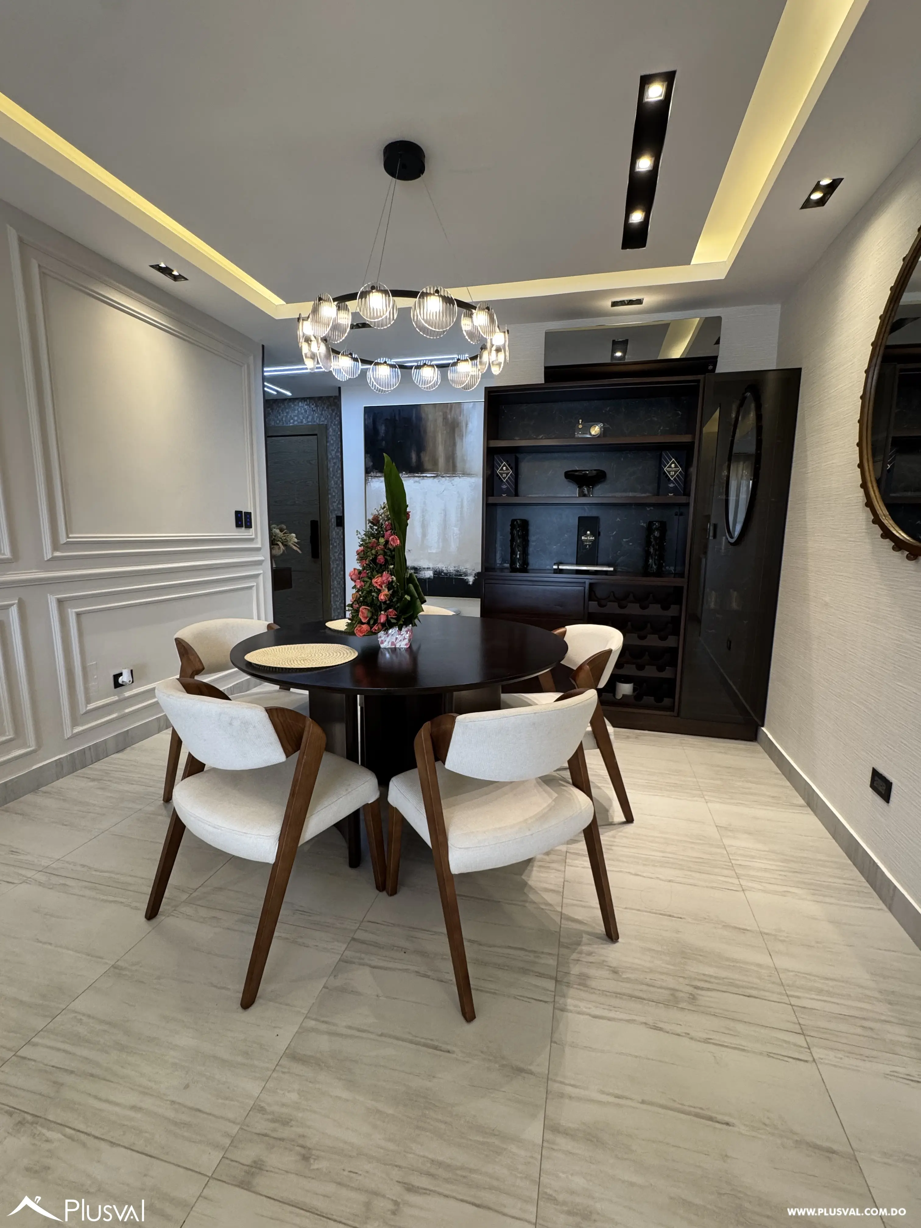 VENTA DE APARTAMENTO DE 3 HABITACIONES CON ESTUDIO EN EVARISTO 518604