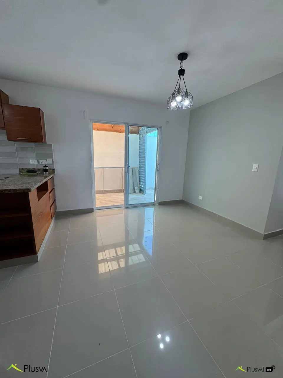 Primer piso con Patio y picuzzi. 448404