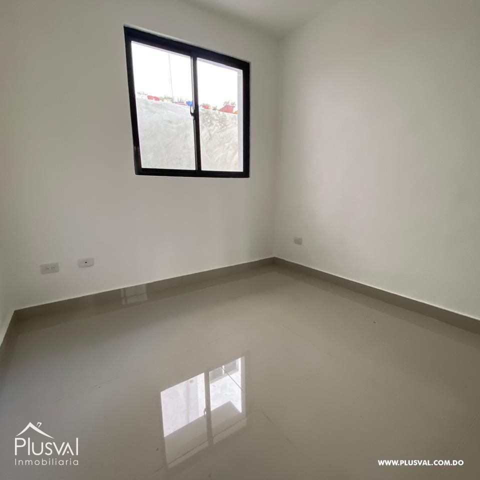 Apartamento con vista a la montaña, con acceso a diferentes rutas de transporte. 370903