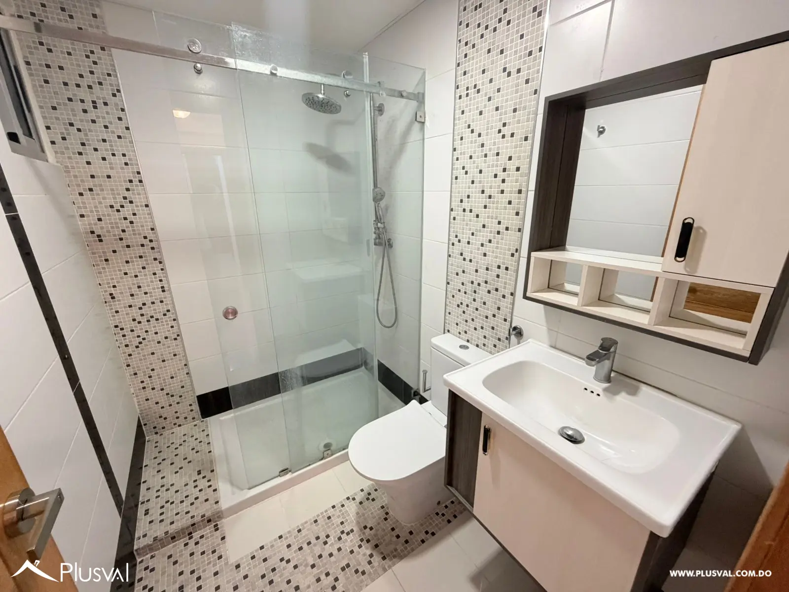 Espacioso apartamento en alquiler en Bella Vista 481878