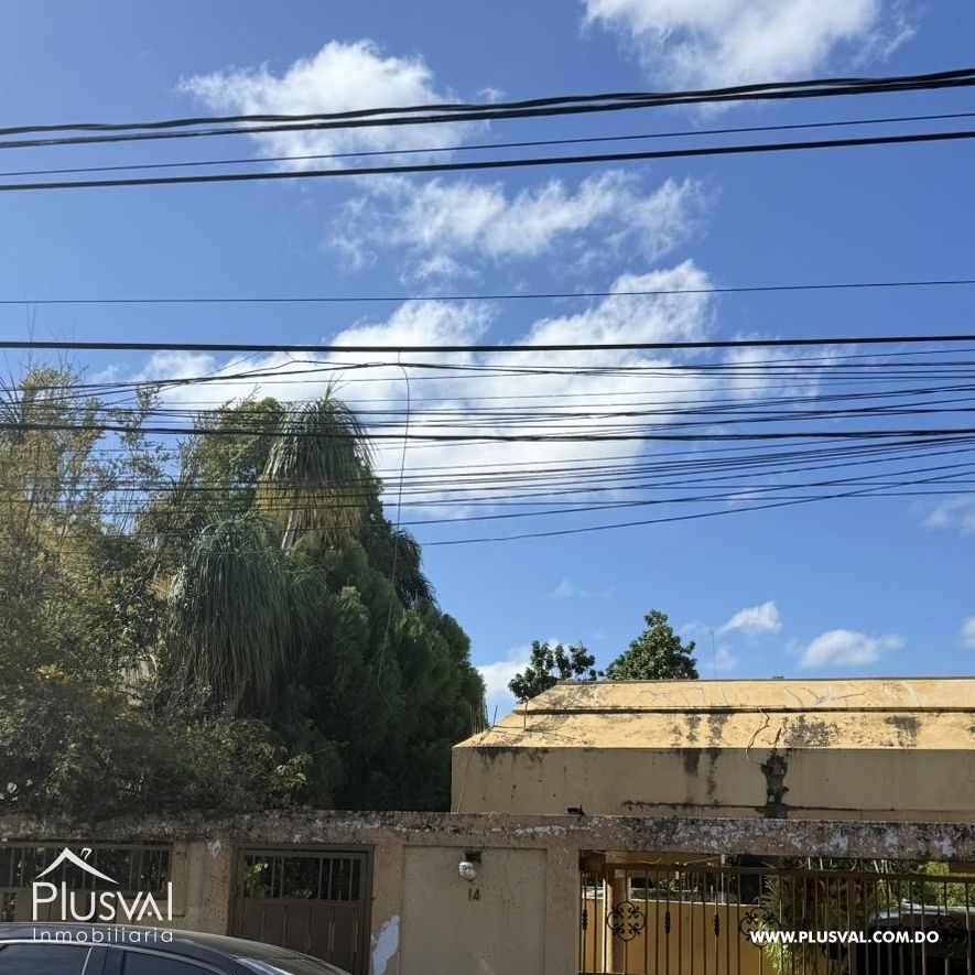 Se vende Casa / Solar de Oportunidad única, para construcción de edificio. 408795