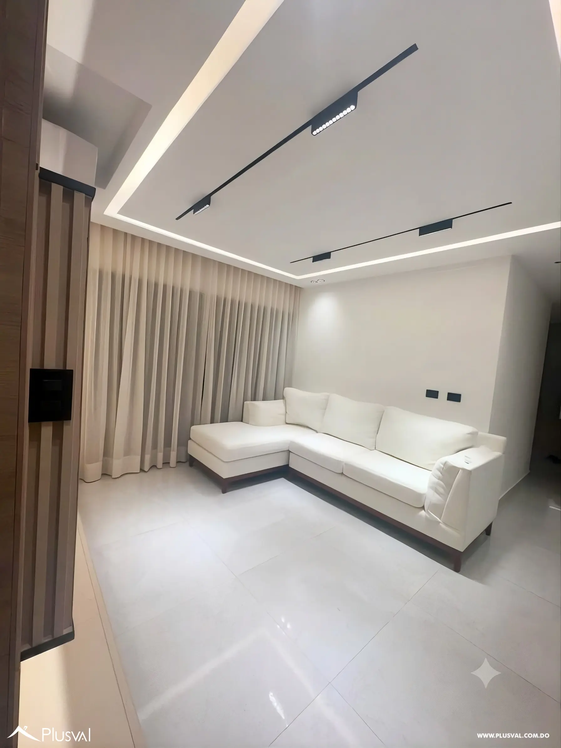 Apartamento Nuevo y Amueblado con Acabados Modernos en Urbanización Thomén 518054