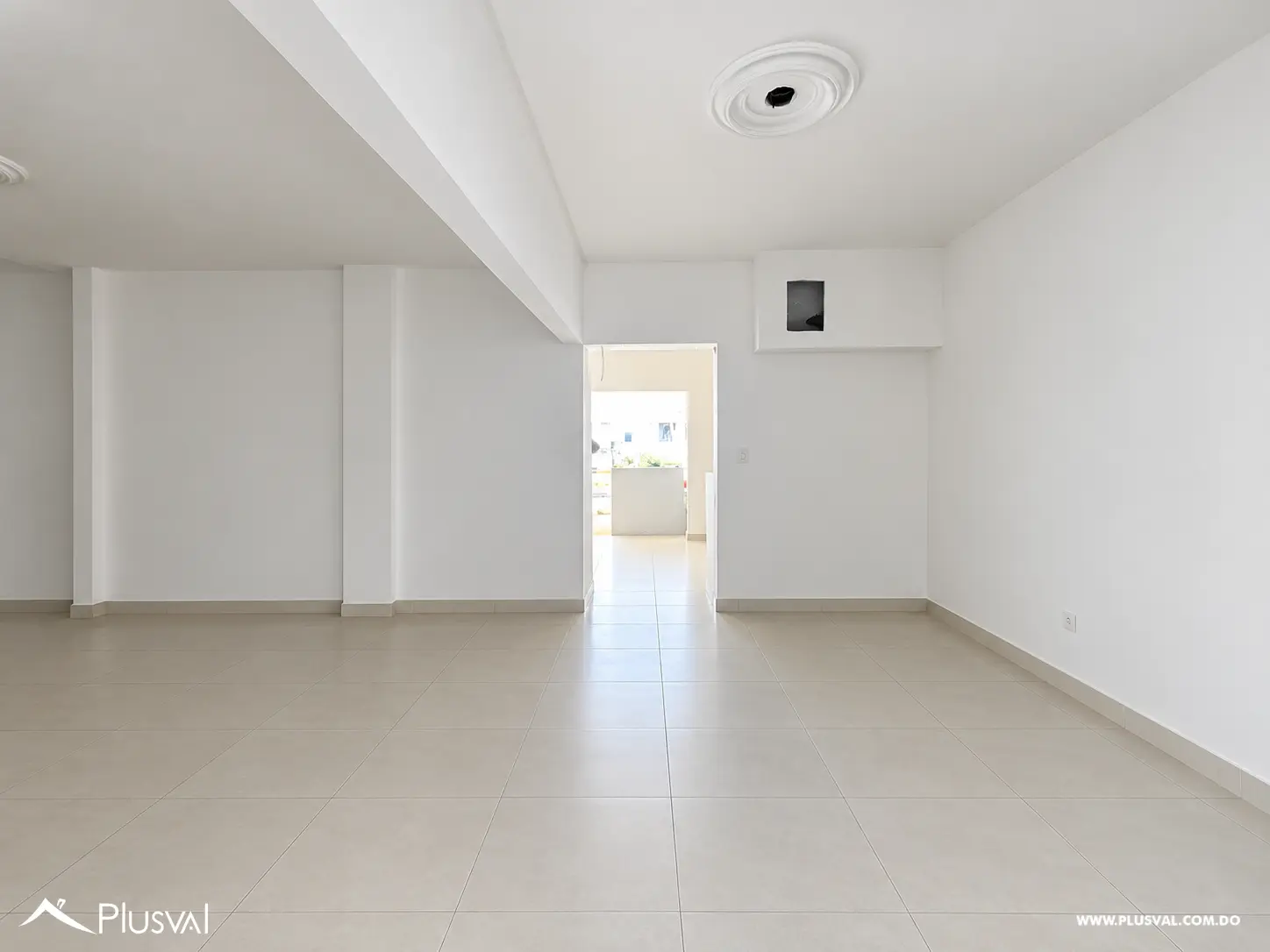 Alquilo Excelente Local Comercial en 1er Nivel en el Vergel 525042