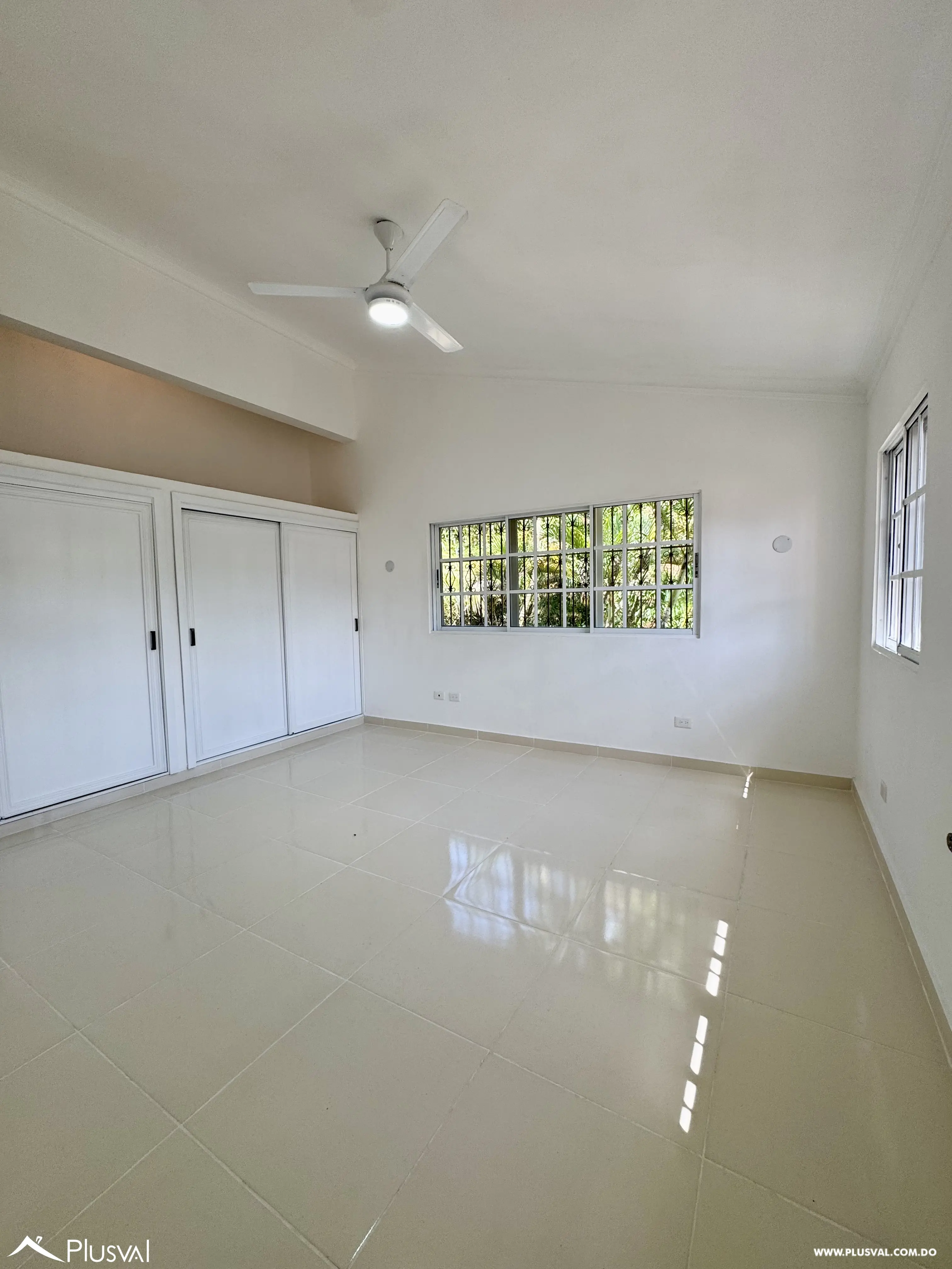 Alquilo Maravillosa Casa en Residencial Cerrado en Cuesta Hermosa II 486411