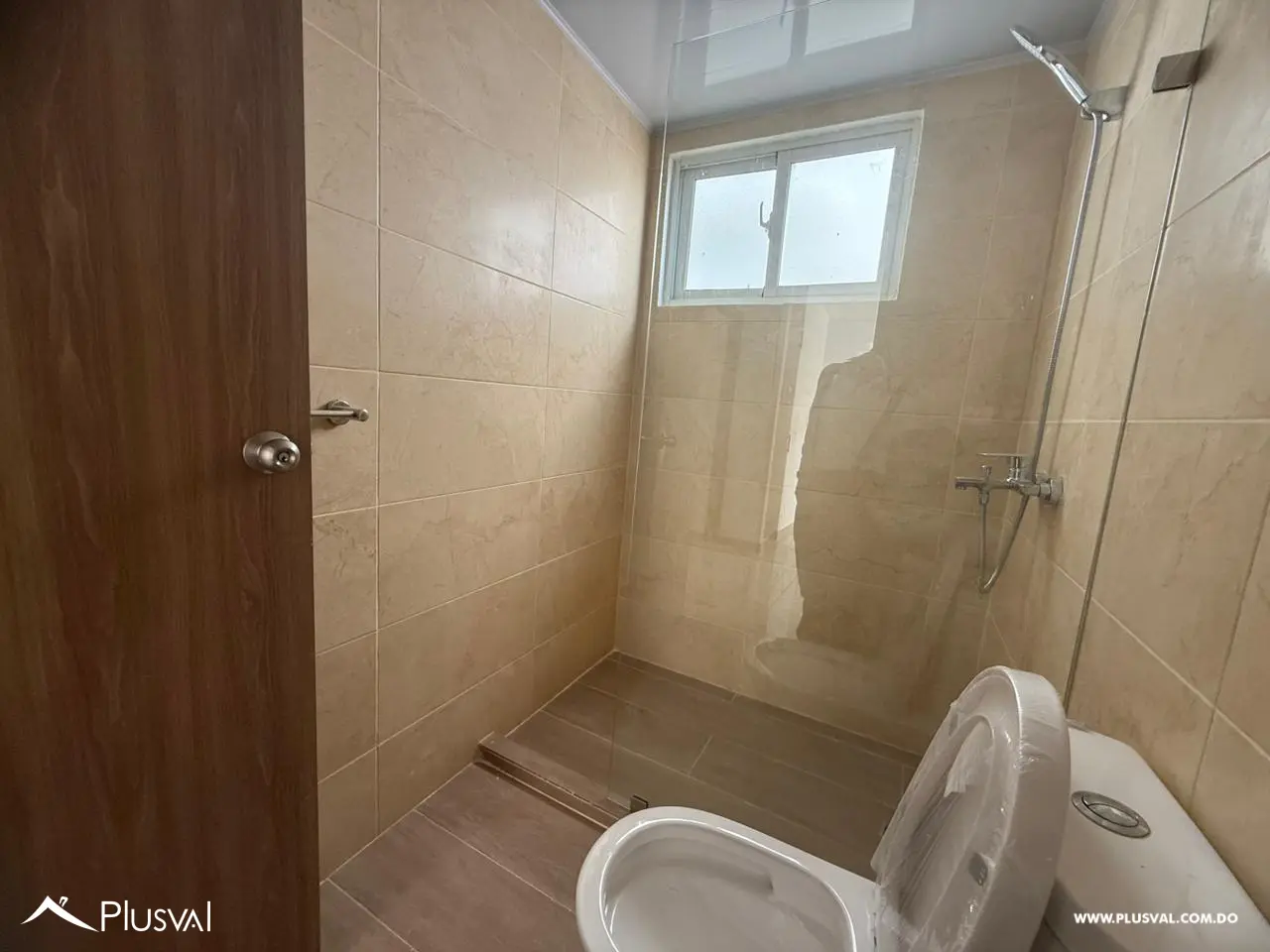 Apartamentos Modernos con Terraza y Patio en Santo Domingo Oeste 503880