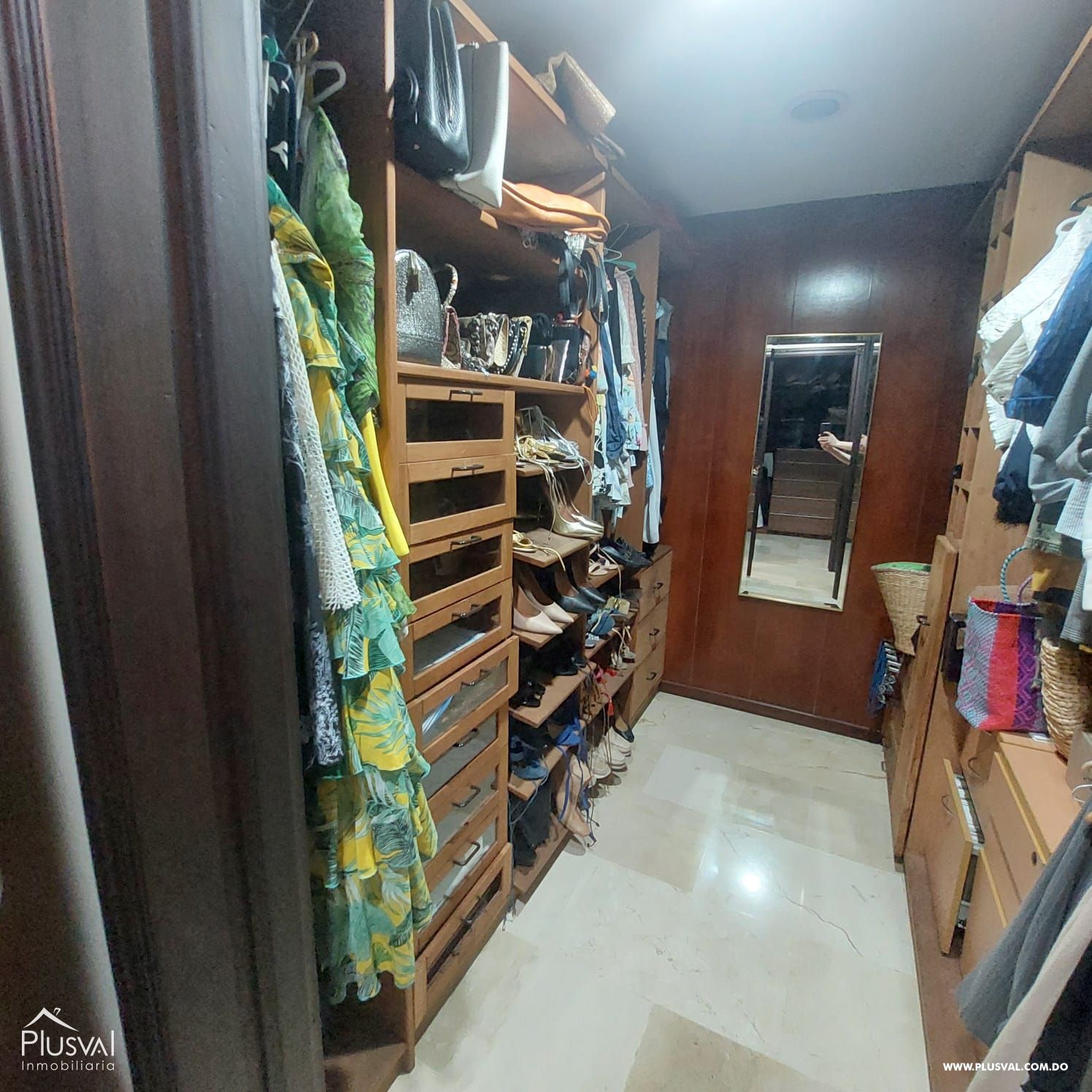 Hermoso y amplio apartamento de lujo en venta en Piantini 403388