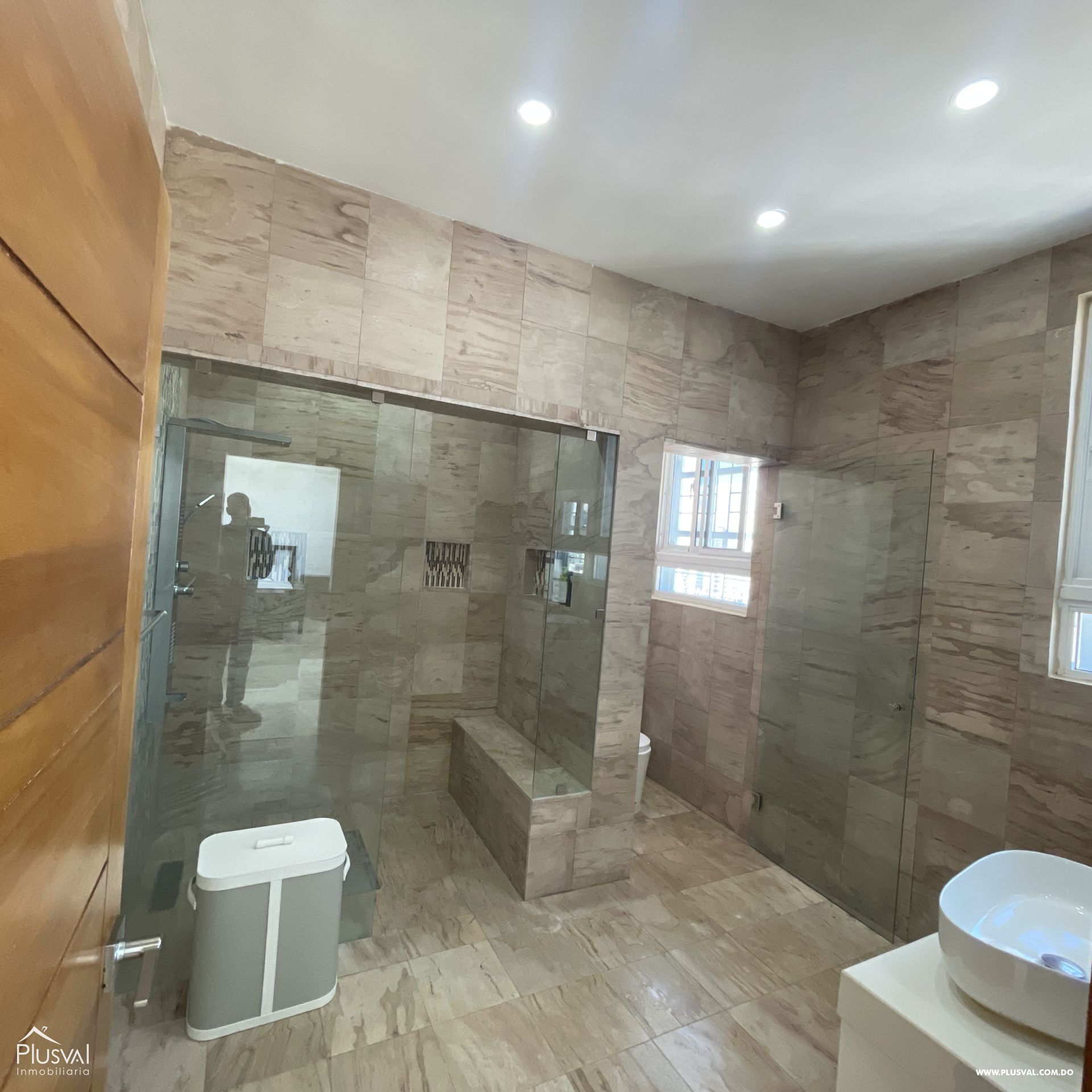 Apartamento tipo PH en Evaristo Morales con excelentes vistas 432872