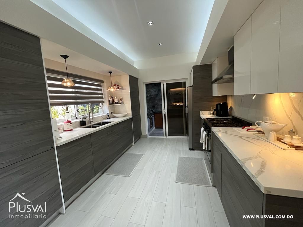 Casa moderna ubicada en el Residencial de Isabel Villas 248500