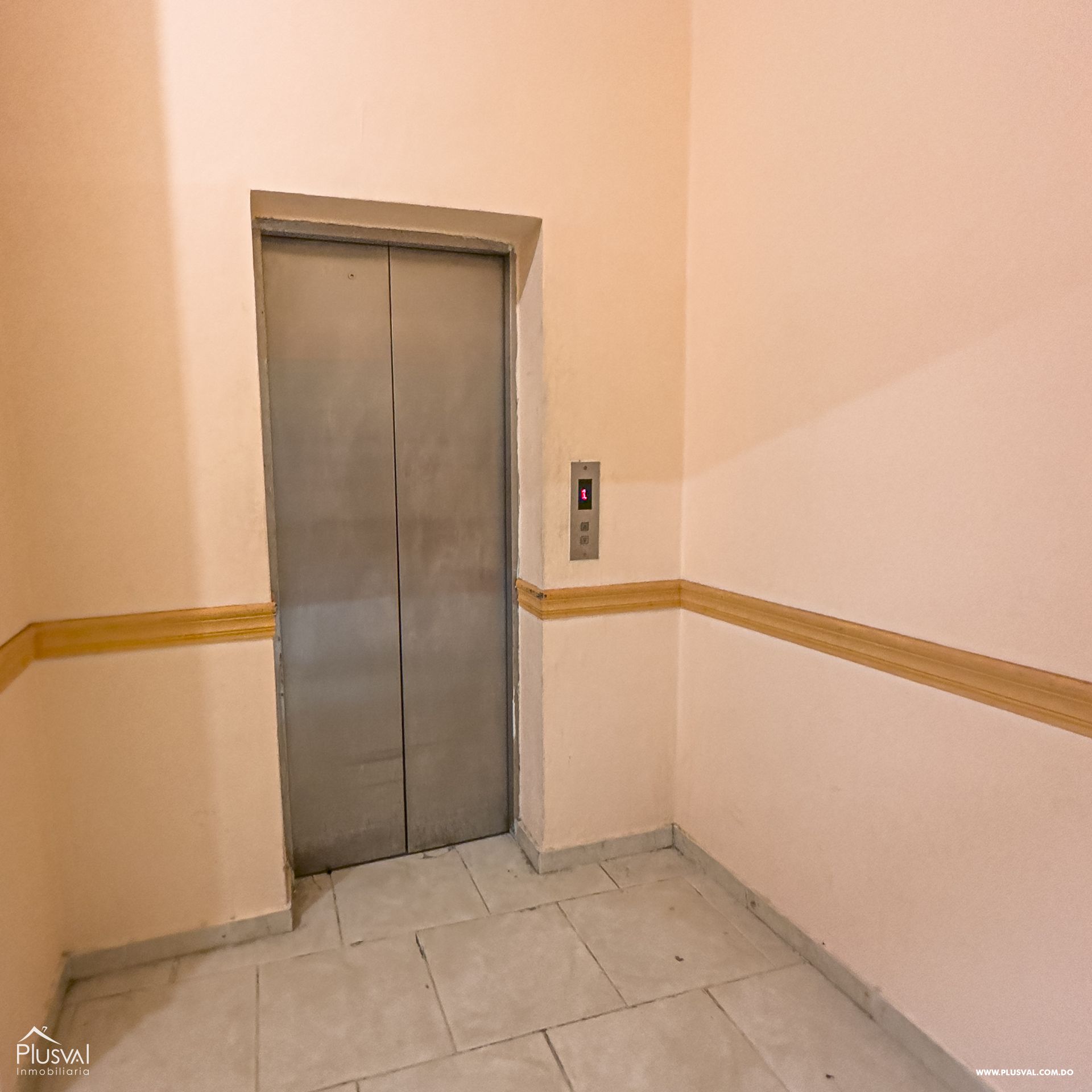 En Venta Edificio comercial de 6 Niveles Ensanche La Julia 244584