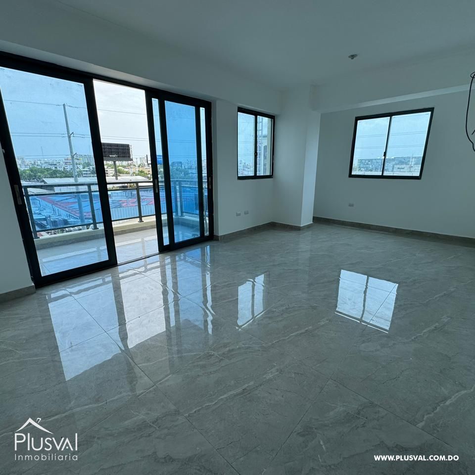 Amplio apartamento en venta en Paraíso 359912