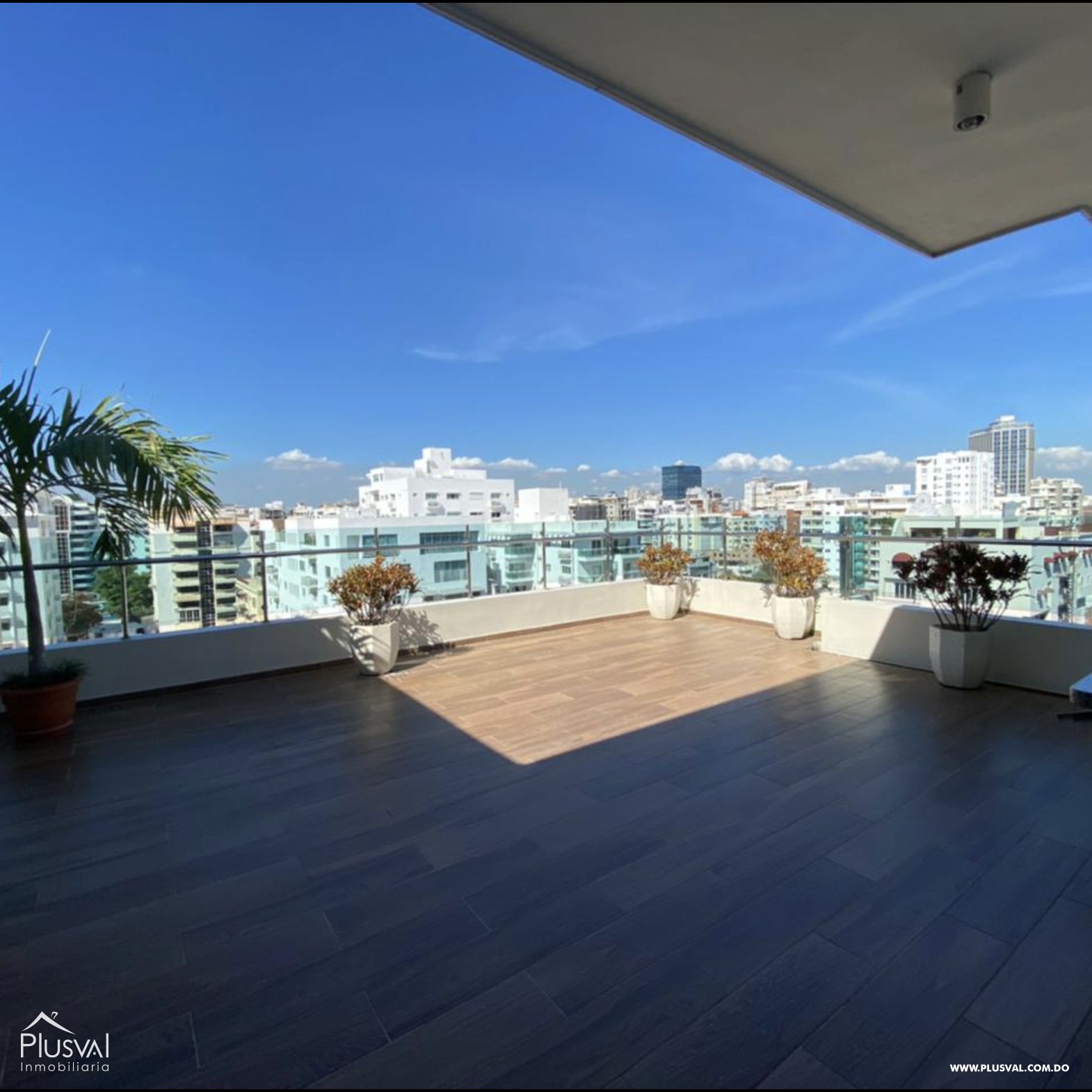 Moderno apartamento de 2 habitaciones + estudio ó 3 habitaciones en venta en Evaristo Morales 347174