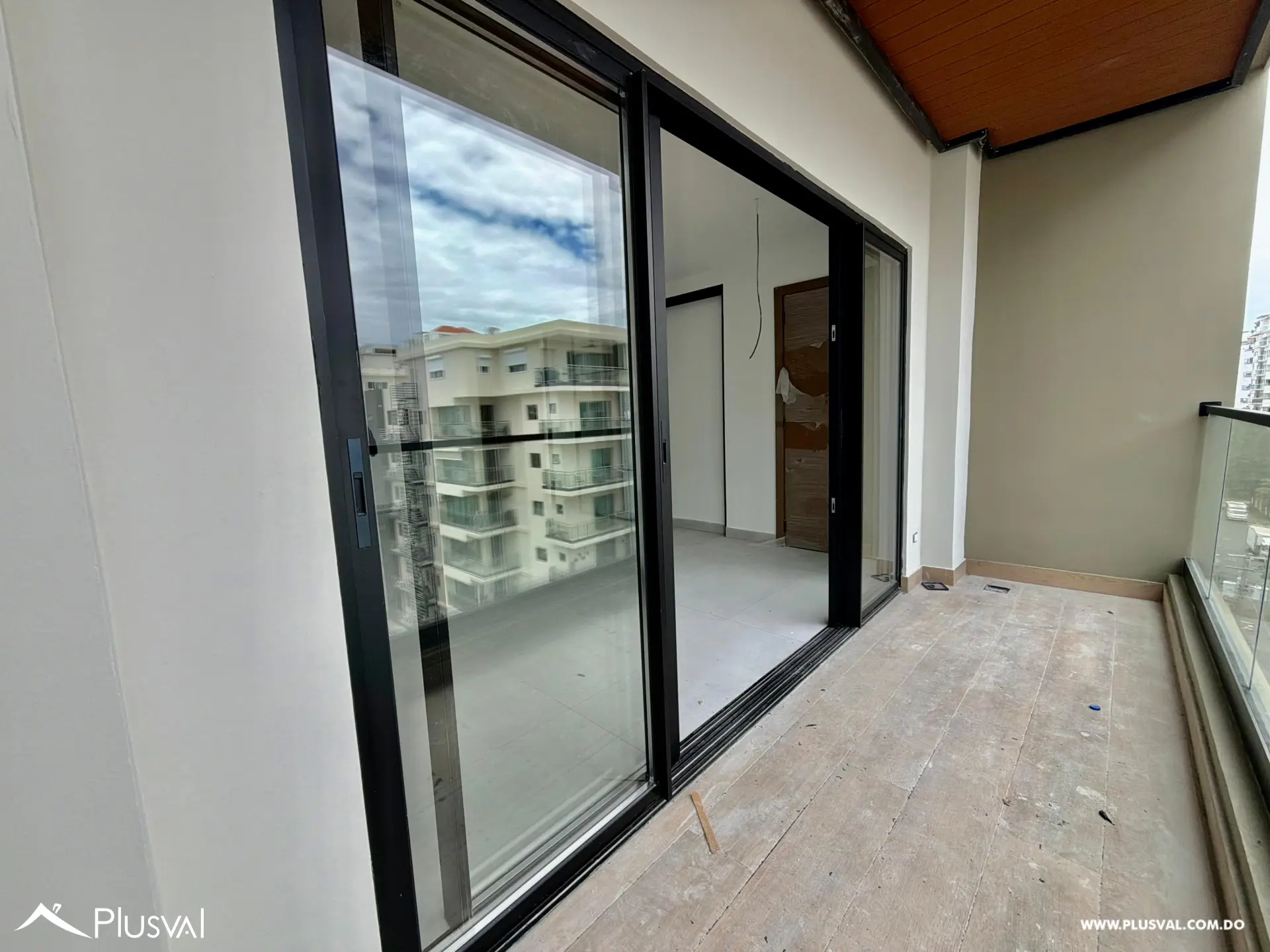 Hermoso apartamento apartamento en alquiler, en la mejor zona de Evaristo Morales 505301