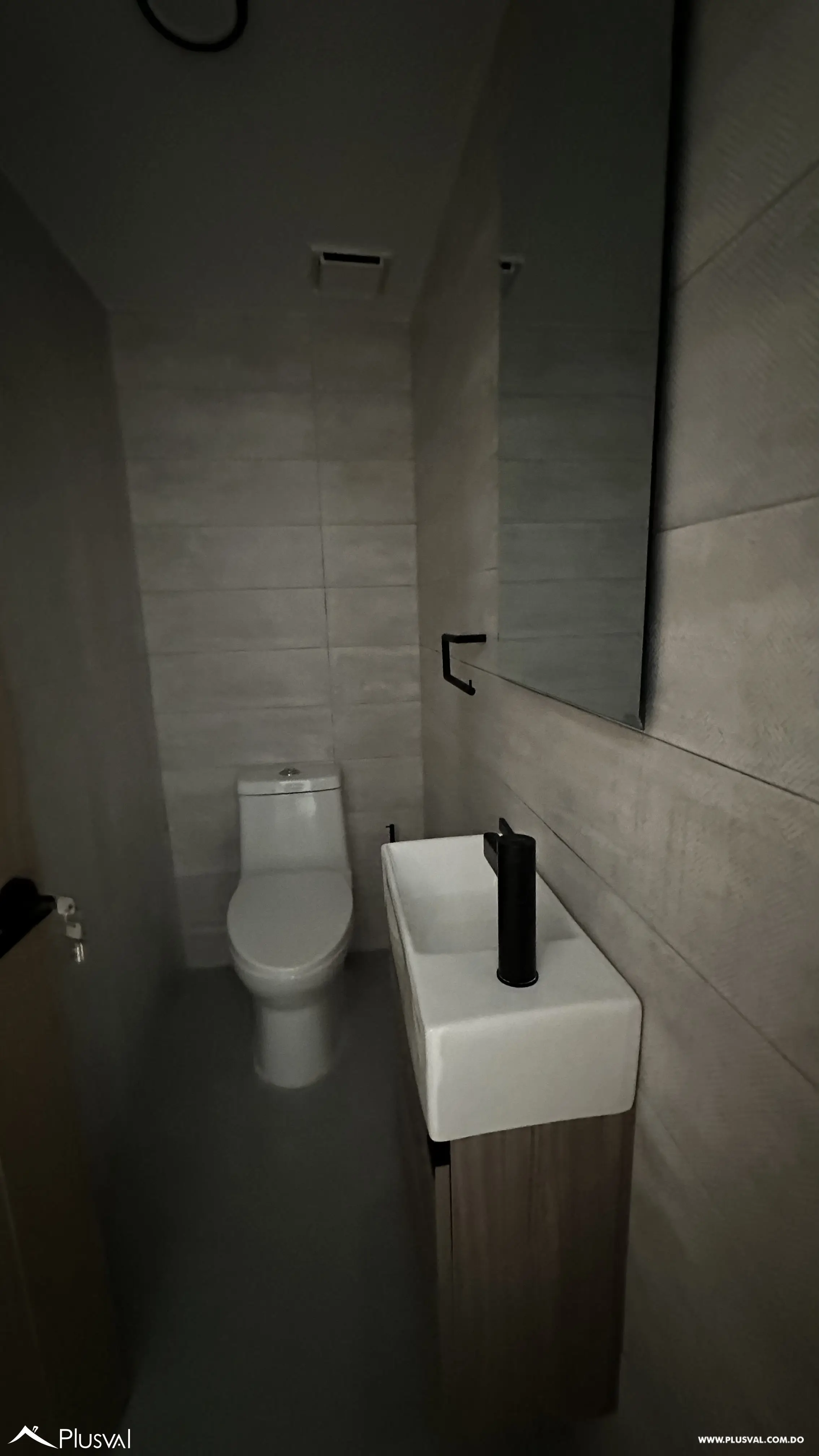 Apartamento en alquiler de 2 habitaciones en Evaristo Morales 498843