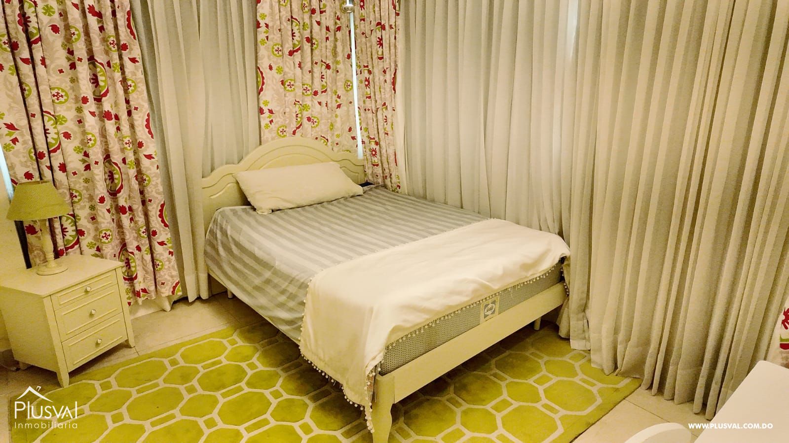 Vive en Naco con estilo, Pent-house amueblado en alquiler. 434984