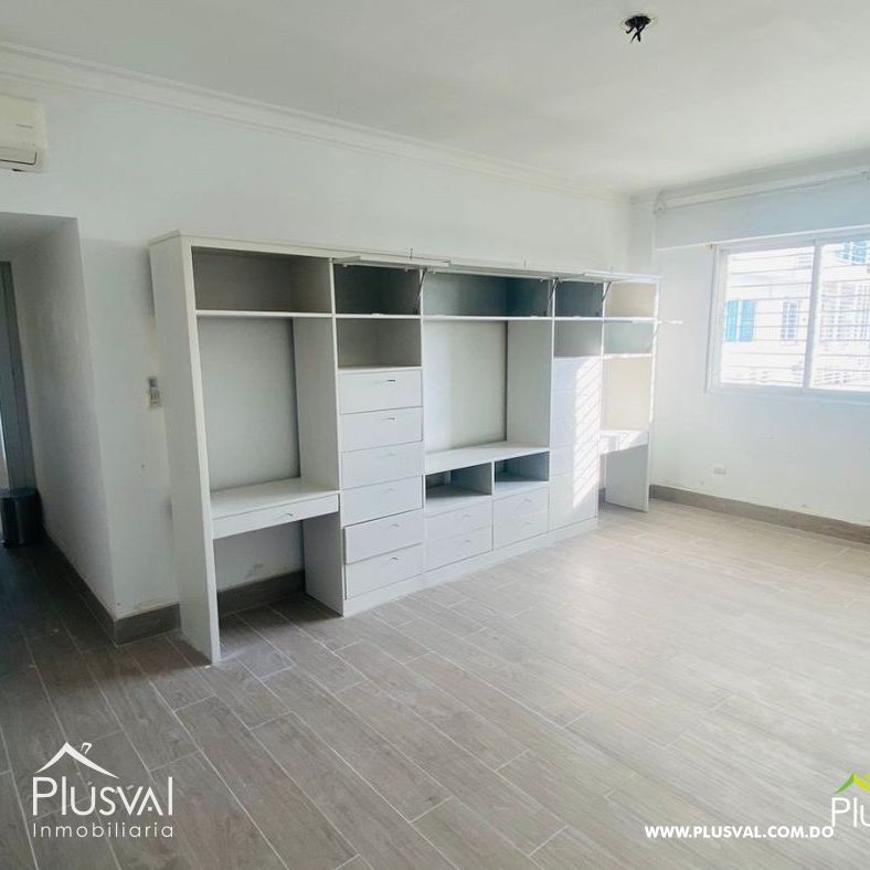 SE ALQUILA AMPLIO APARTAMENTO EN GAZCUE 246200