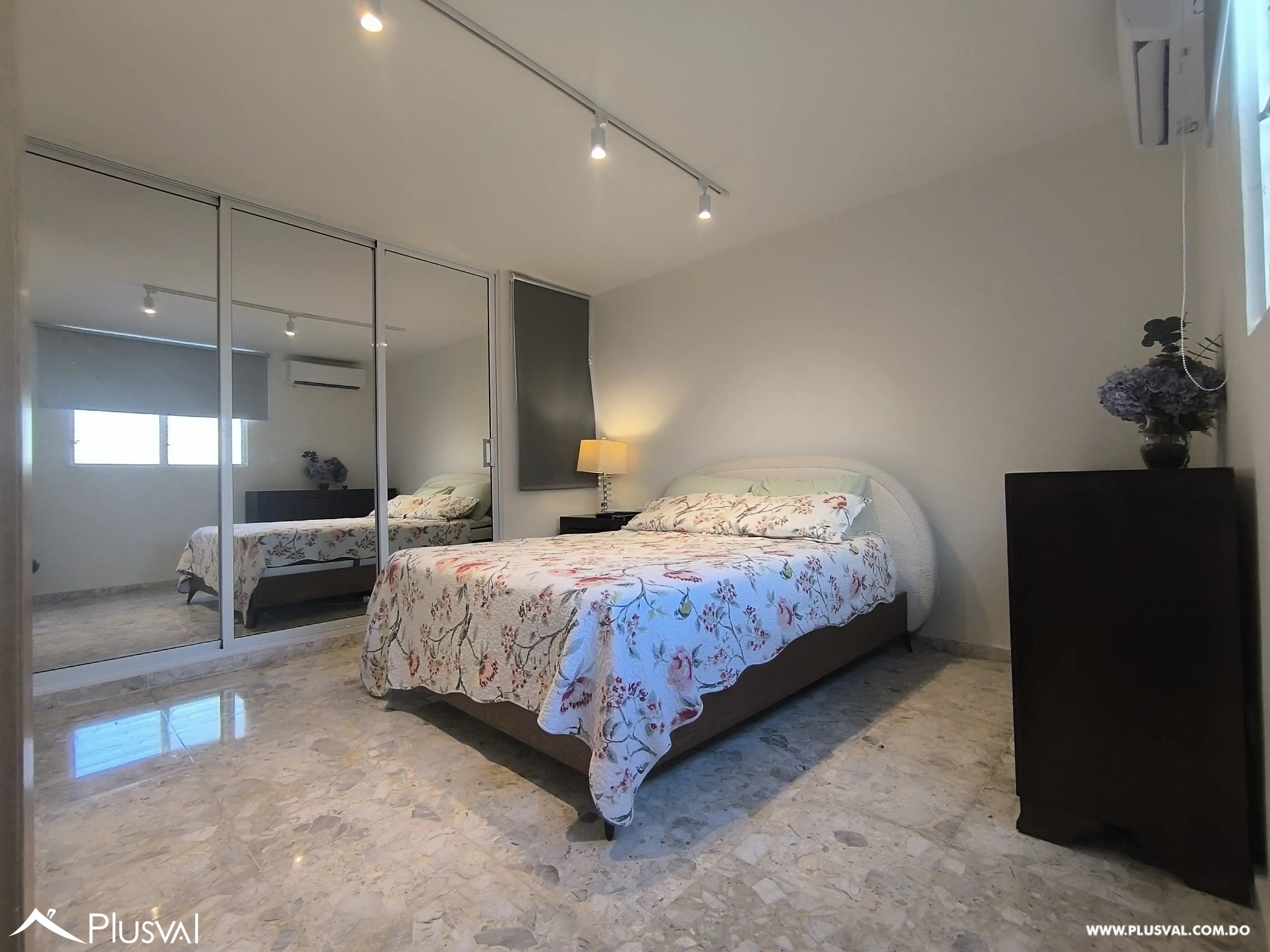 Apartamento en venta de 3 habitaciones con balcón en Naco 480750