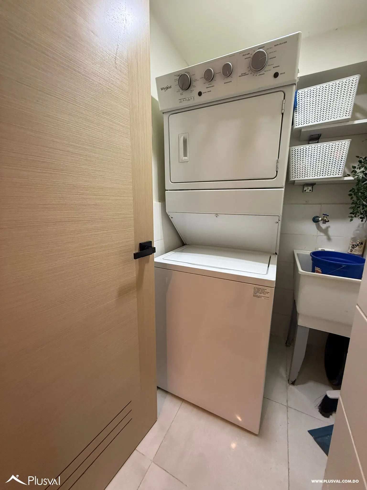 Apartamento en alquiler en Evaristo Morales 460056
