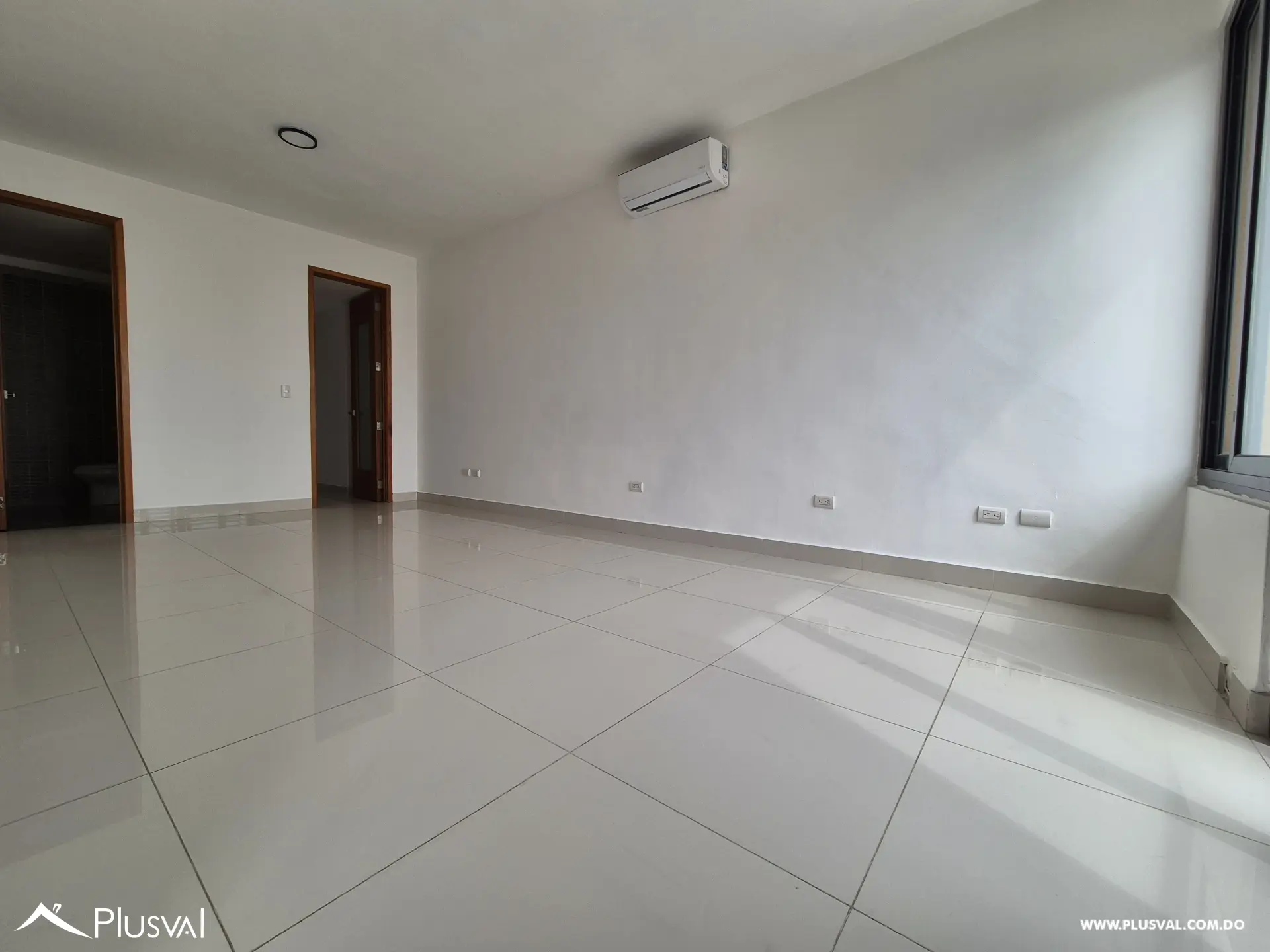 Apartamento en alquiler en Evaristo Morales 521671