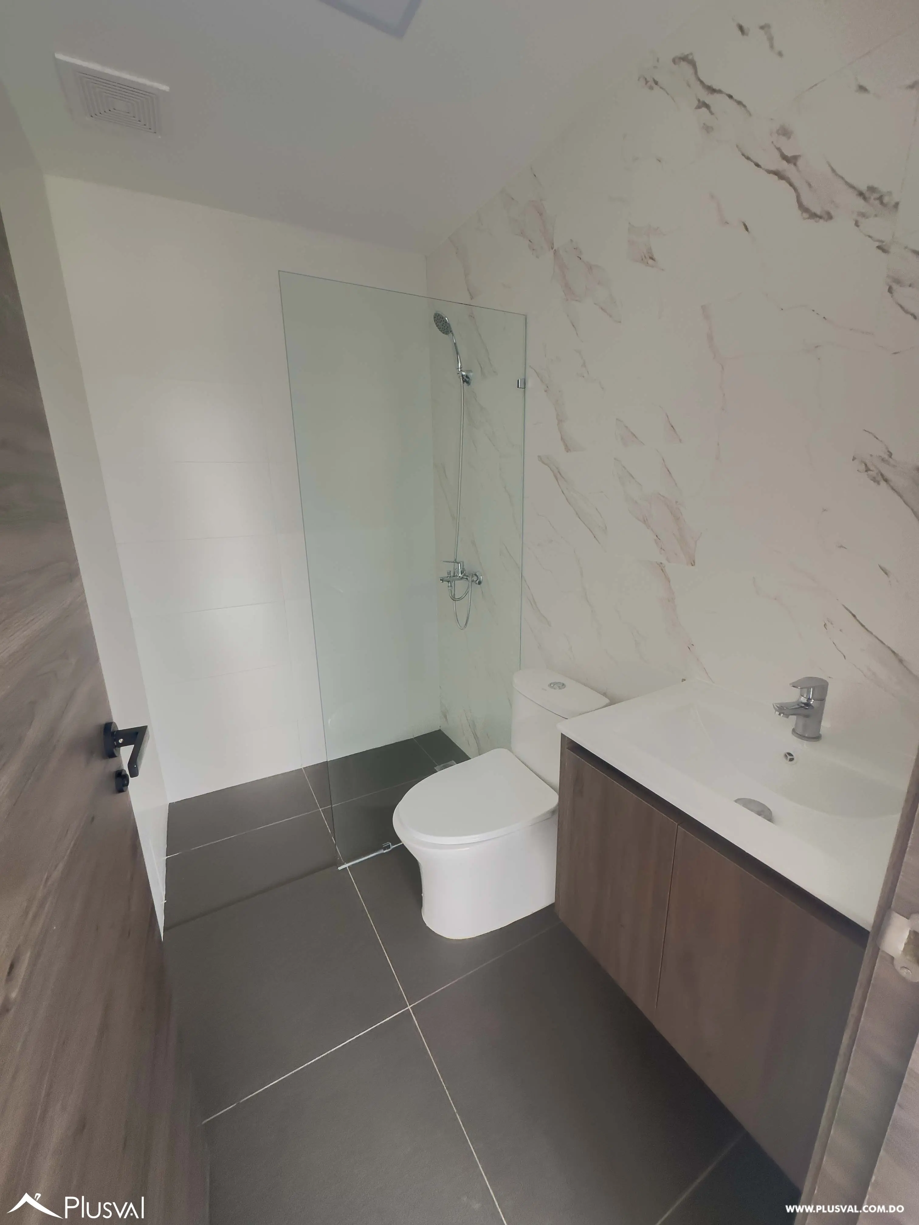 Apartamento en alquiler de 1 hab en Naco con linea blanca. 492630