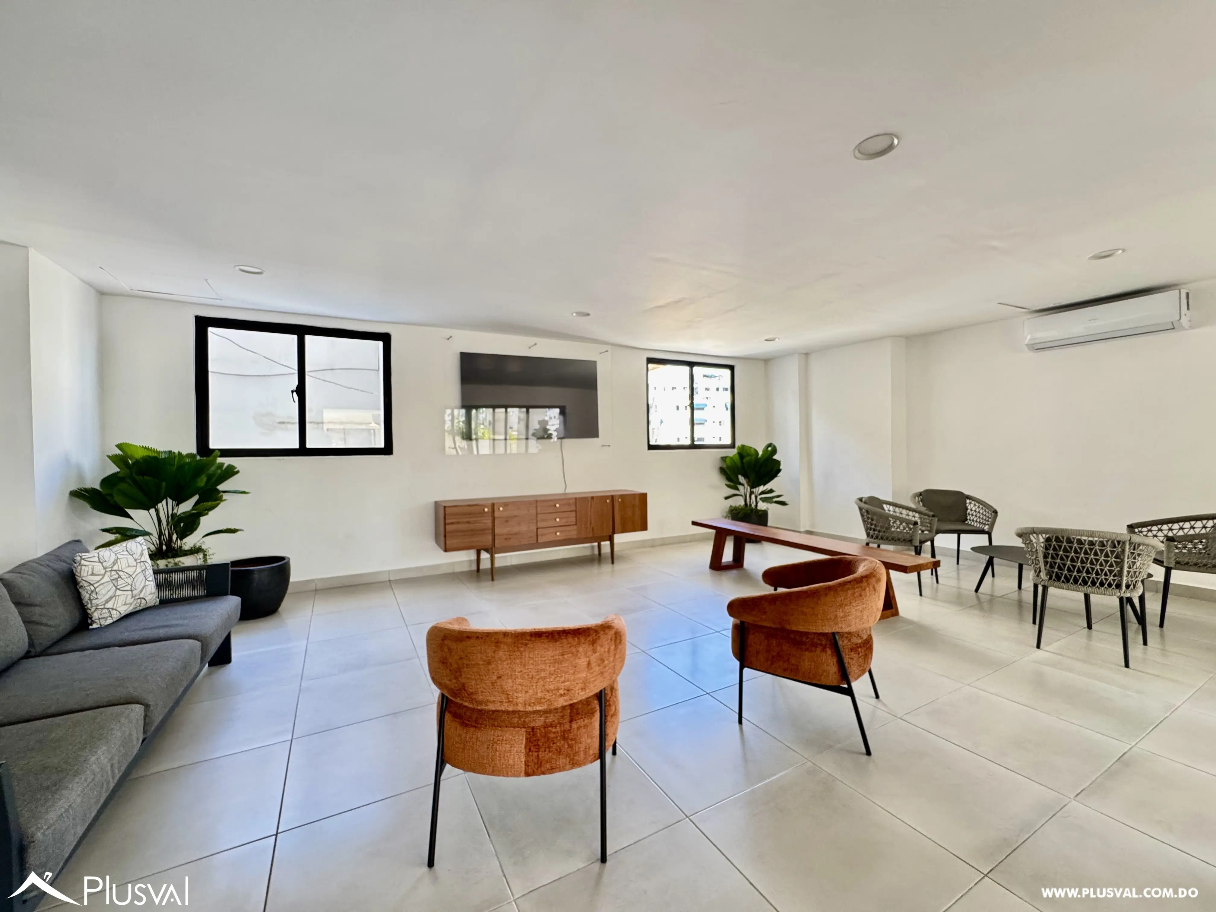 Vendo Excelente Apartamento  Ubicado en el Corazon  de Piantini 496217