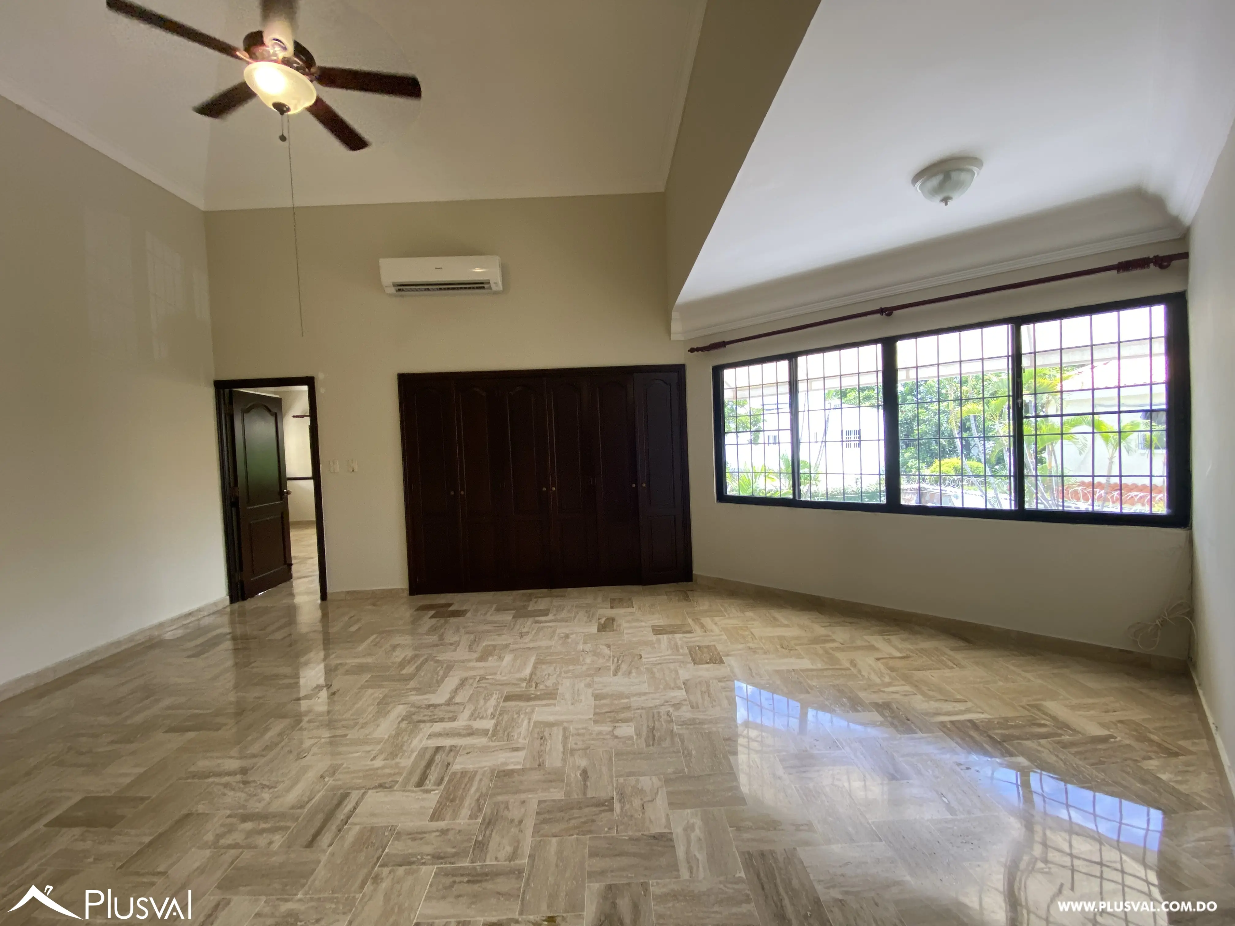Alquilo Excelente Casa Residencial en Las Praderas 455459