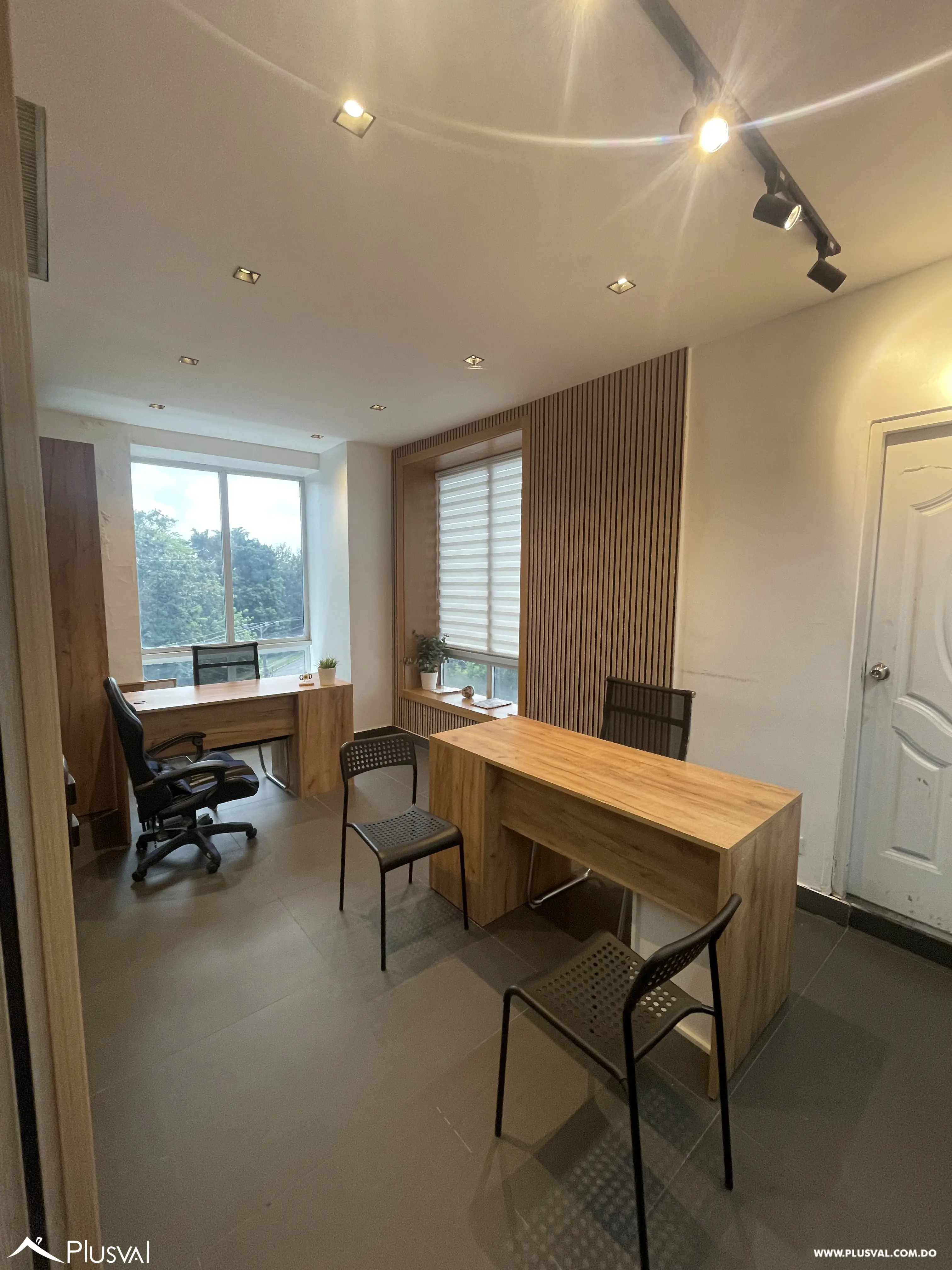 Local comercial de 75 m² en 4to nivel con ascensor en Jardines del Norte 502903