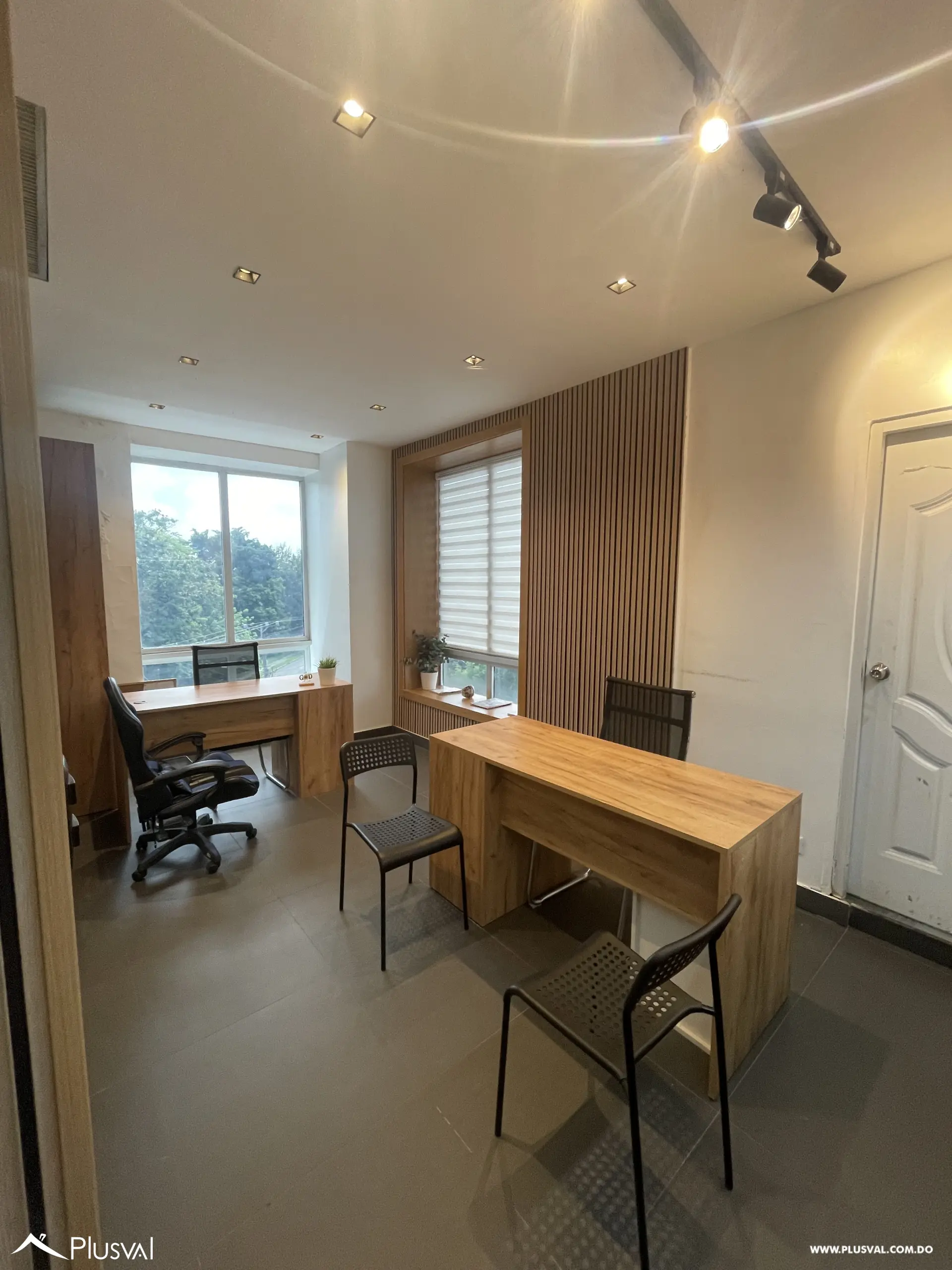 Local comercial de 75 m² en 4to nivel con ascensor en Jardines del Norte 502903