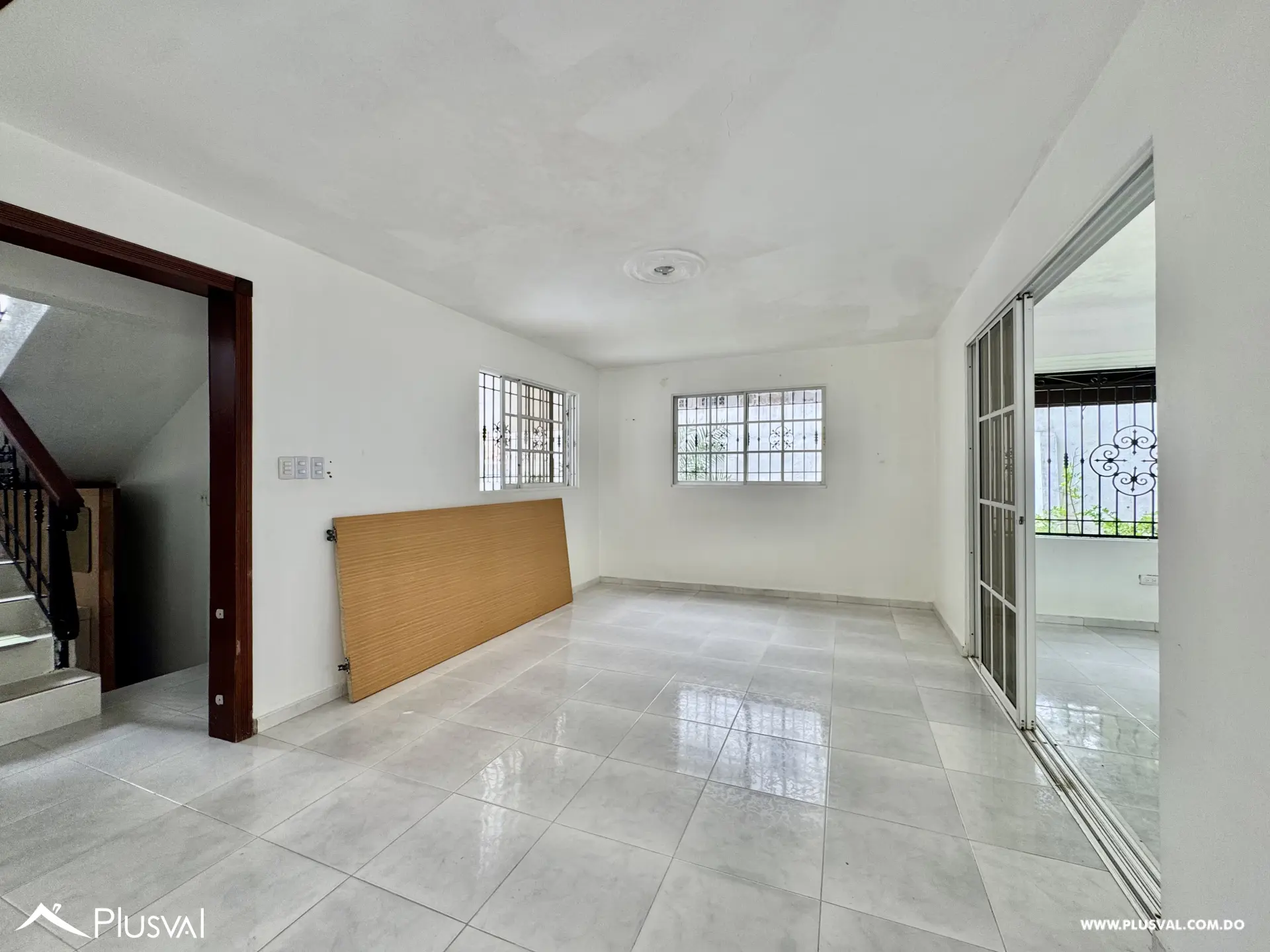 Alquilo Hermosa Casa de 2 Niveles en Resicencial El Ducado- Altos de Arroyo Hondo 518212