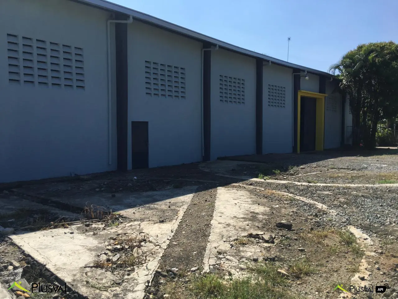 Amplia Nave Industrial en Alquiler en Villa Mella 447319