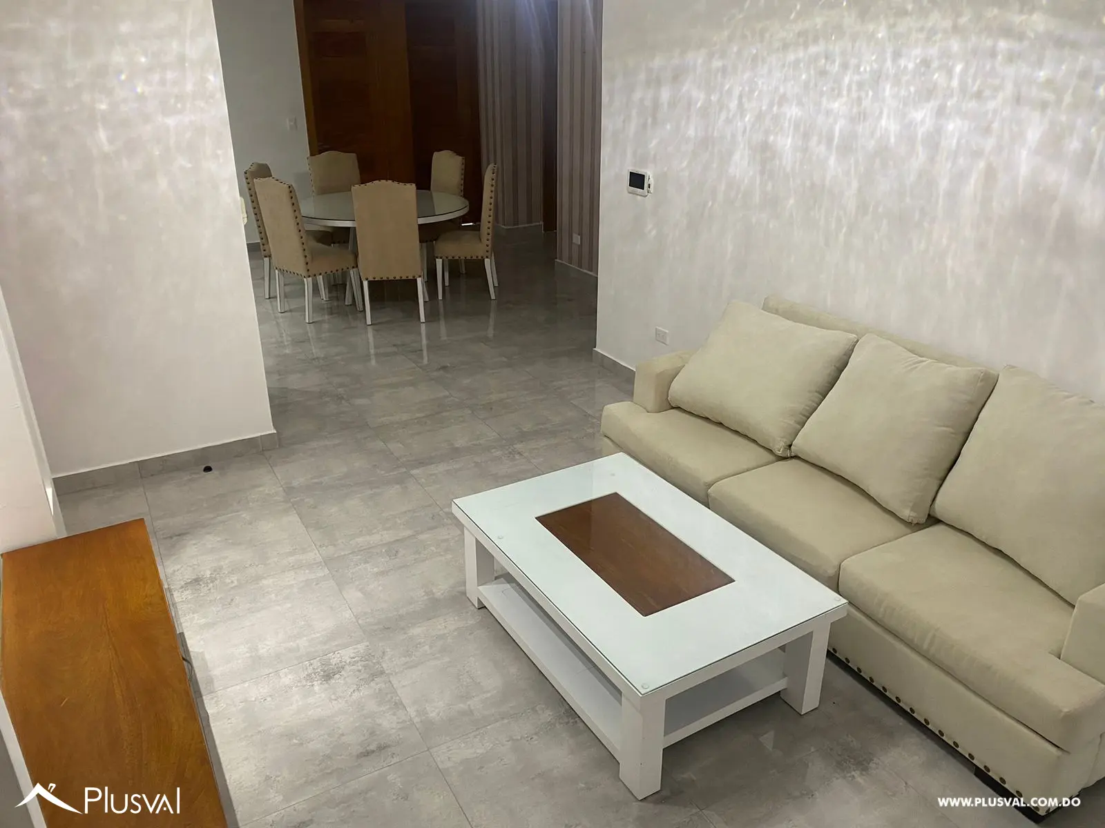 Alquiler Penthouse de 2 Niveles con Amplia Terraza Privada 454570