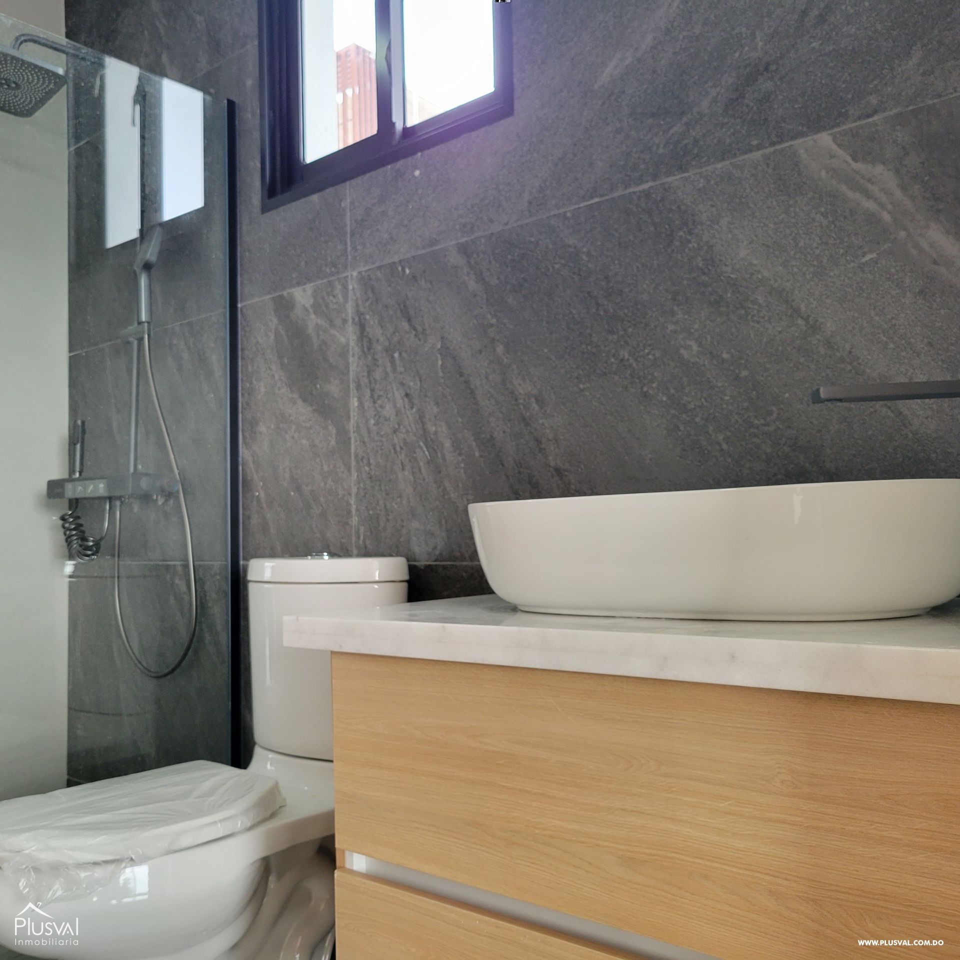 Exclusivo proyecto residencial en venta en la urbanización Thomén 382699