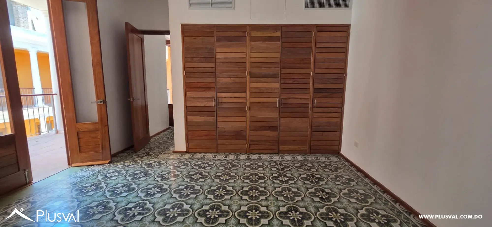 Historico y Lujoso Complejo de Apartamentos en la Zona Colonial 508095