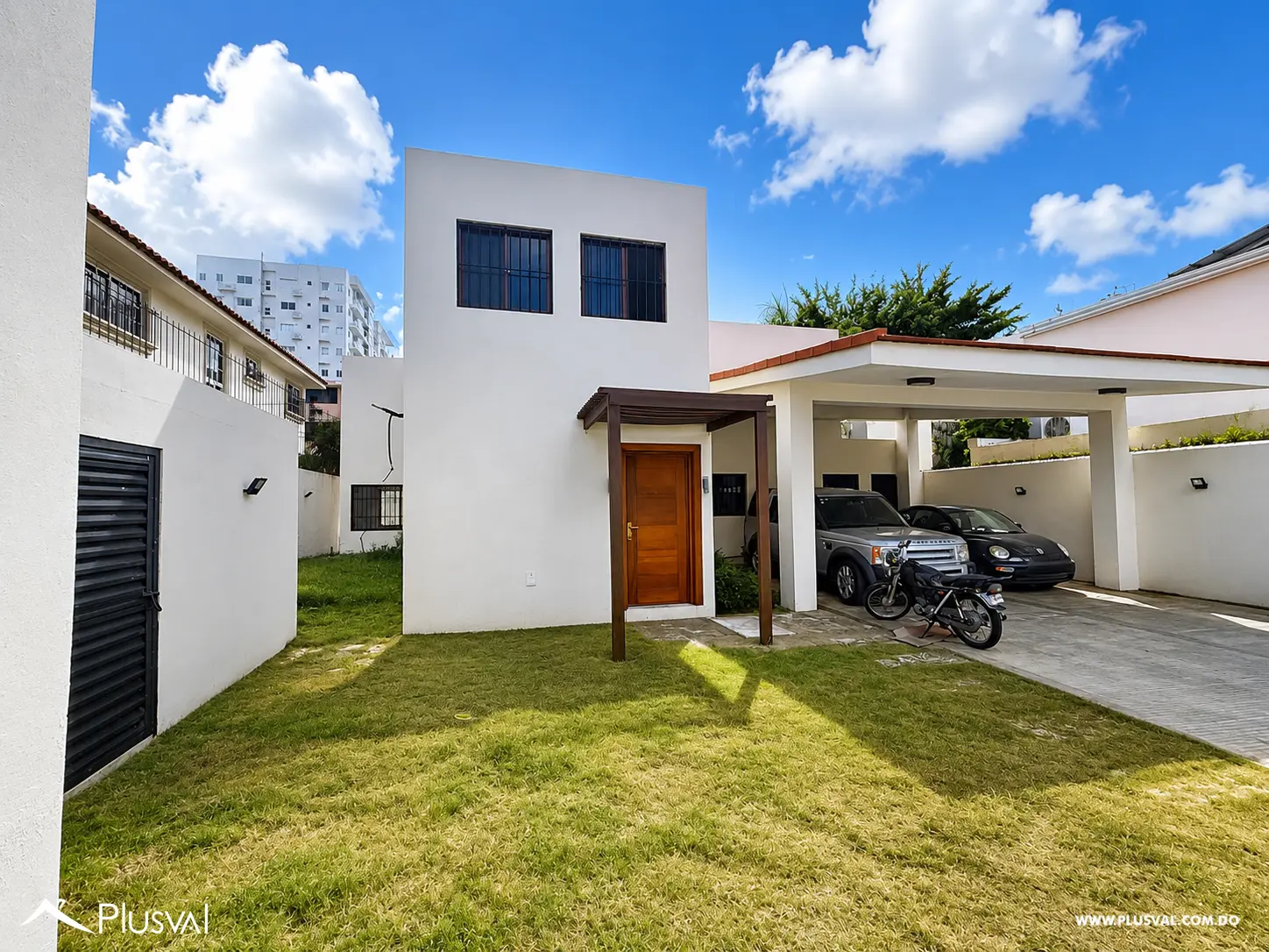 Casa en alquiler en Ensanche Paraíso | Uso residencial o comercial 520044