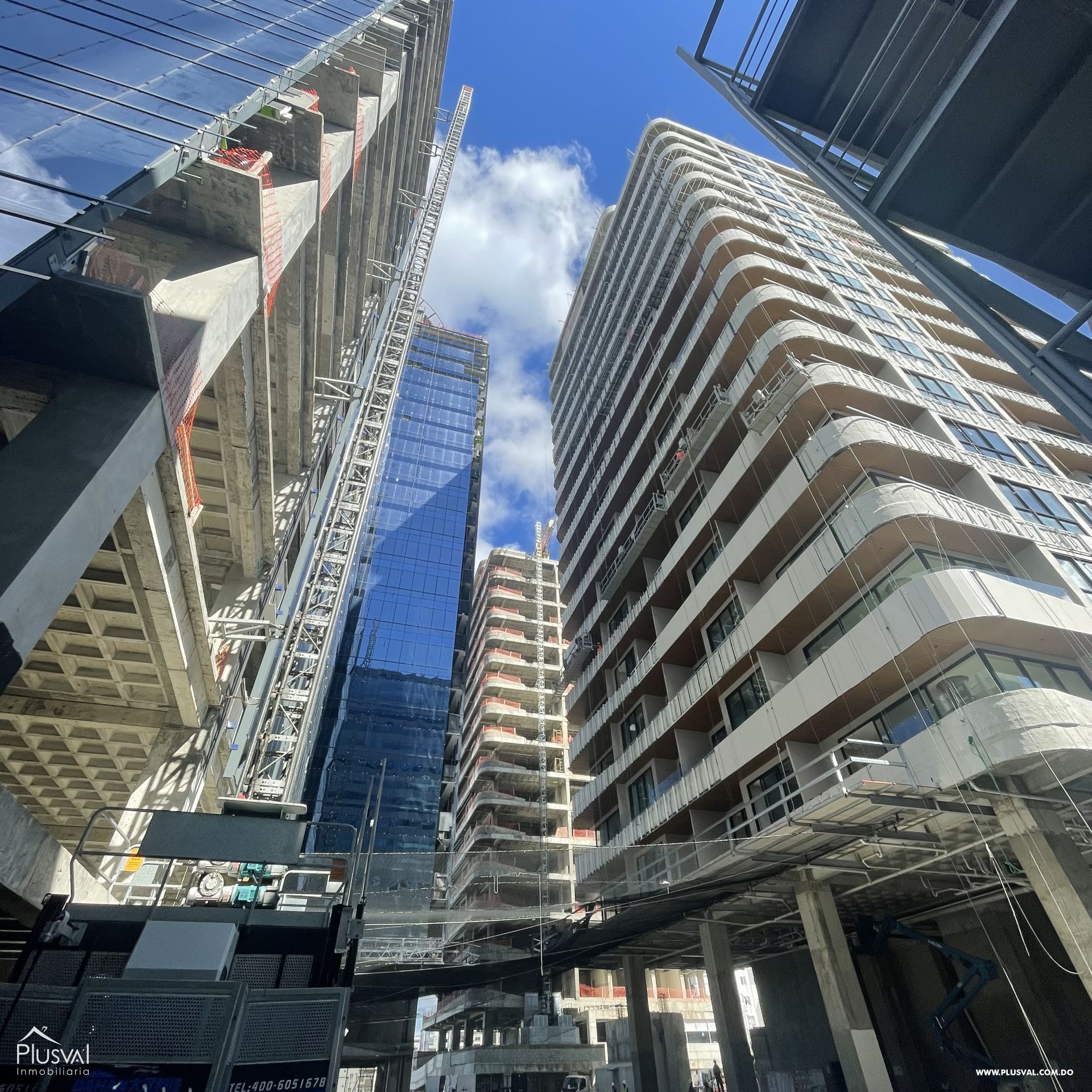 Alquiler de oficinas comerciales en Piantini 385312