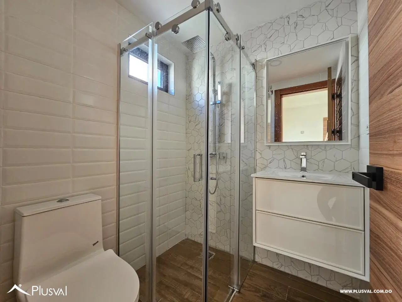 Casa en renta con piscina, terraza y jardín privado, amplios espacios y concepto abierto 477954