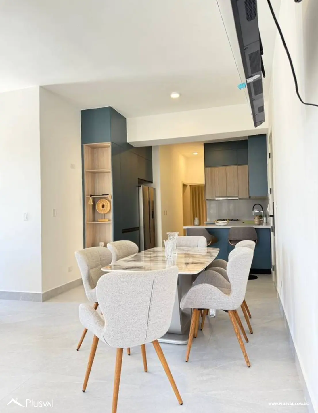 Apartamento Amueblado de Lujo en La Esmeralda con Vistas Panorámicas a Santiago. 523035