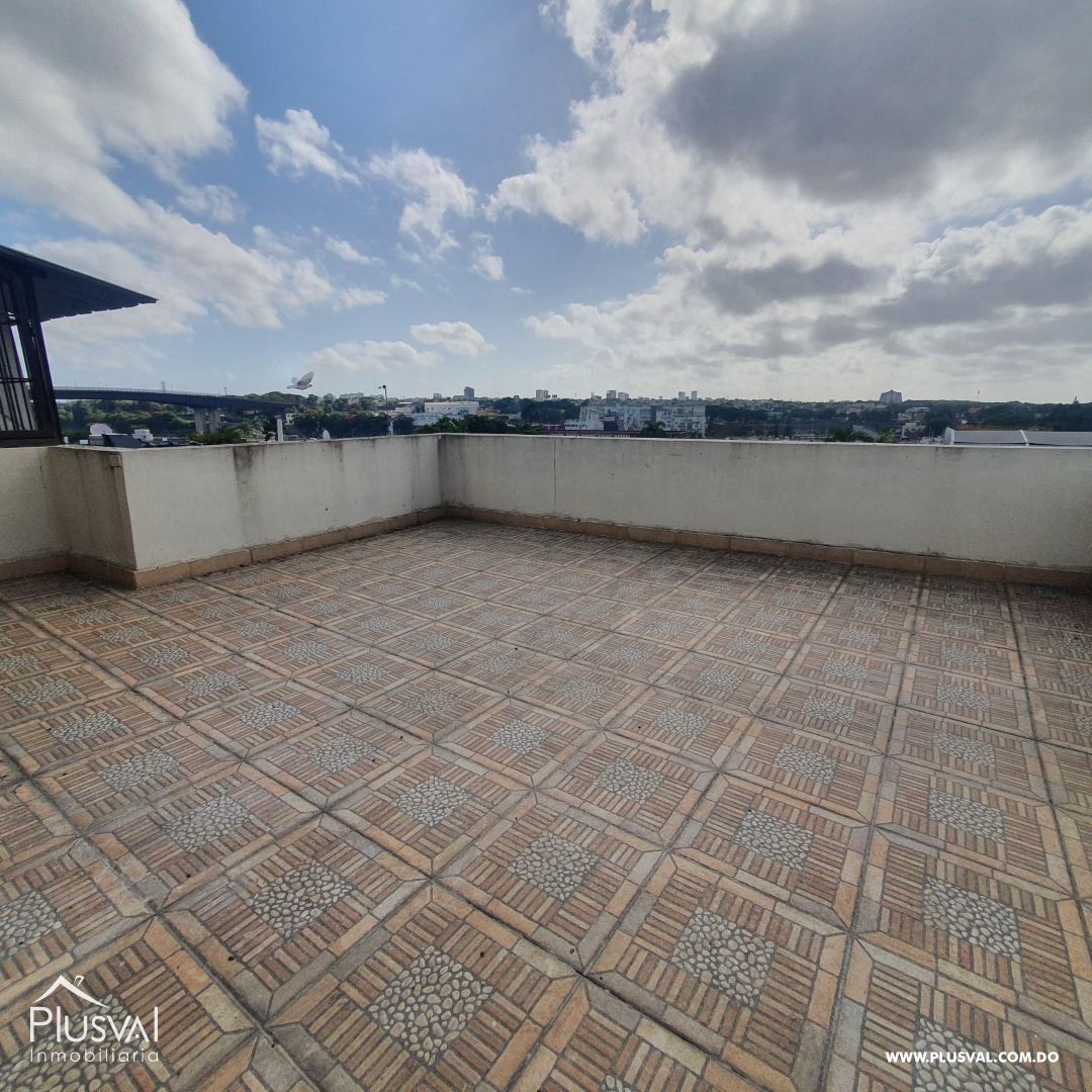 Edificio en venta en la Zona Colonial de 4 niveles 223535