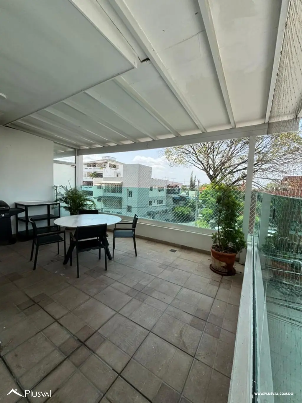 Apartamento amueblado de 3 Habitaciones en Alquiler en Julieta Morales con Terraza Privada 525221