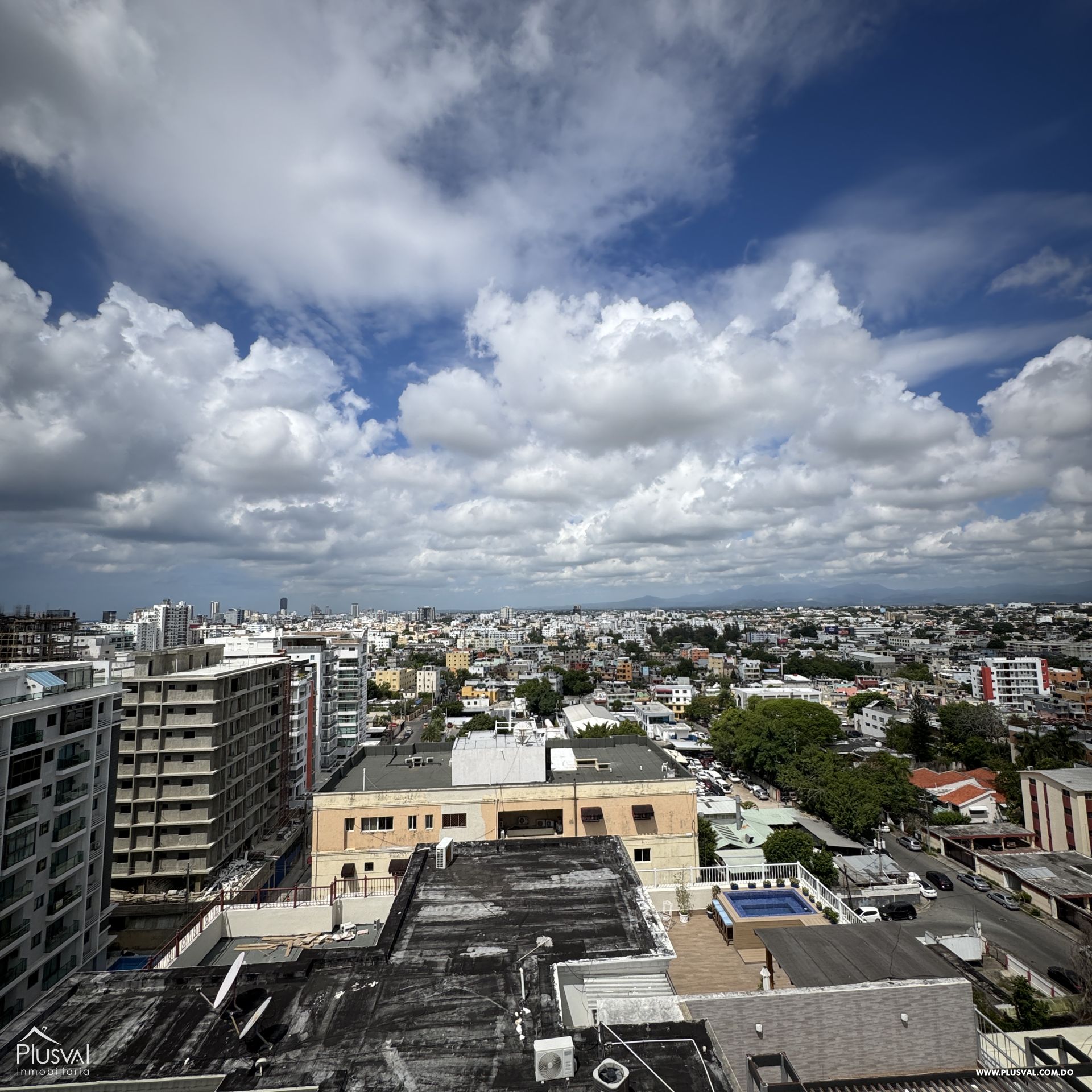 Penthouse Apartamento en venta de 2 habitaciones en Evaristo Morales 434043