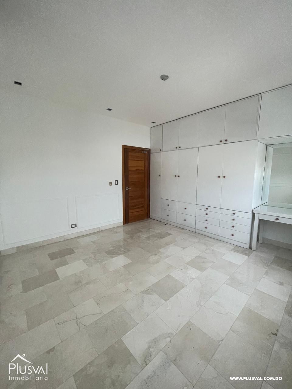 Penthouse de lujo en alquiler en Evaristo Morales 462014