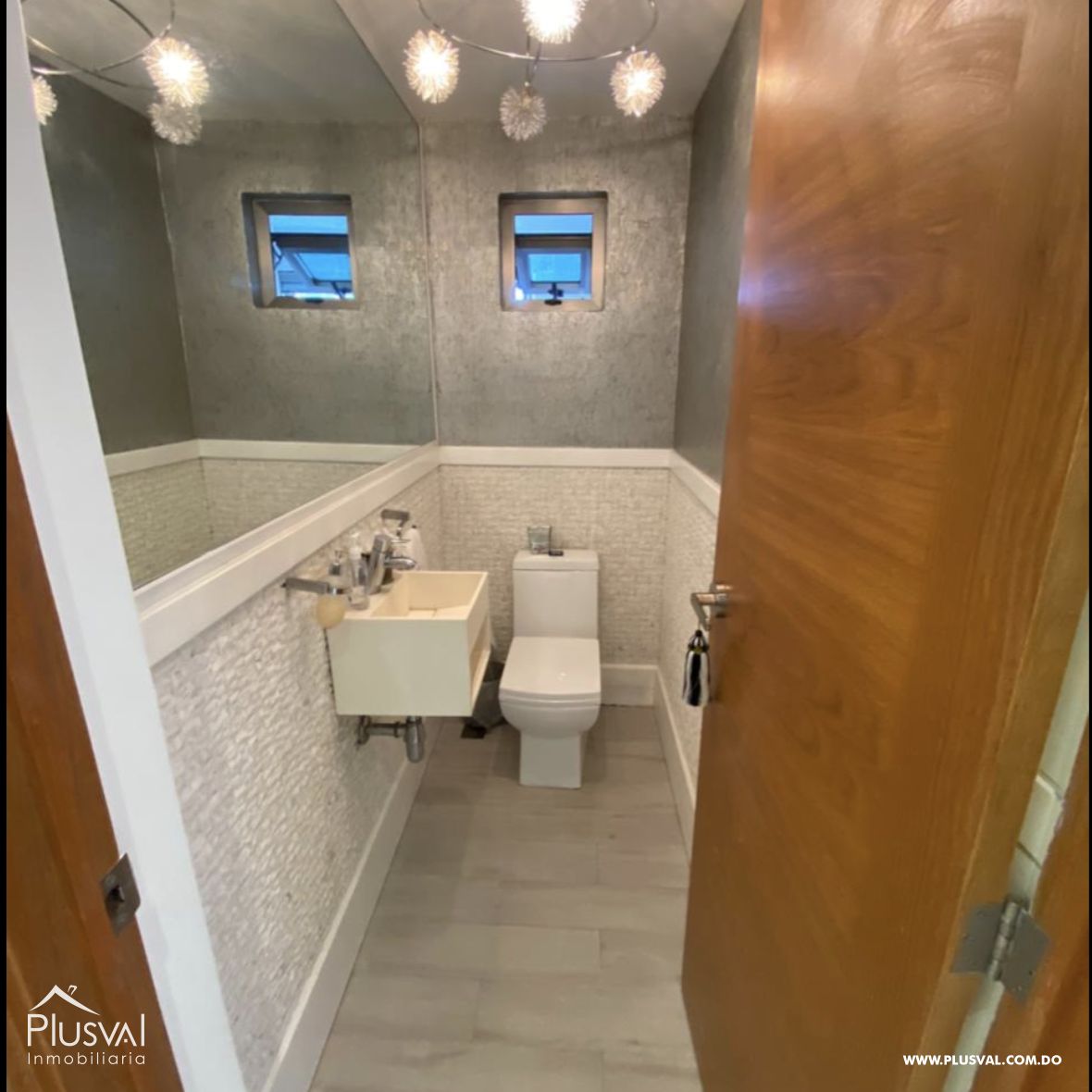 Moderno apartamento de 2 habitaciones + estudio ó 3 habitaciones en venta en Evaristo Morales 347166