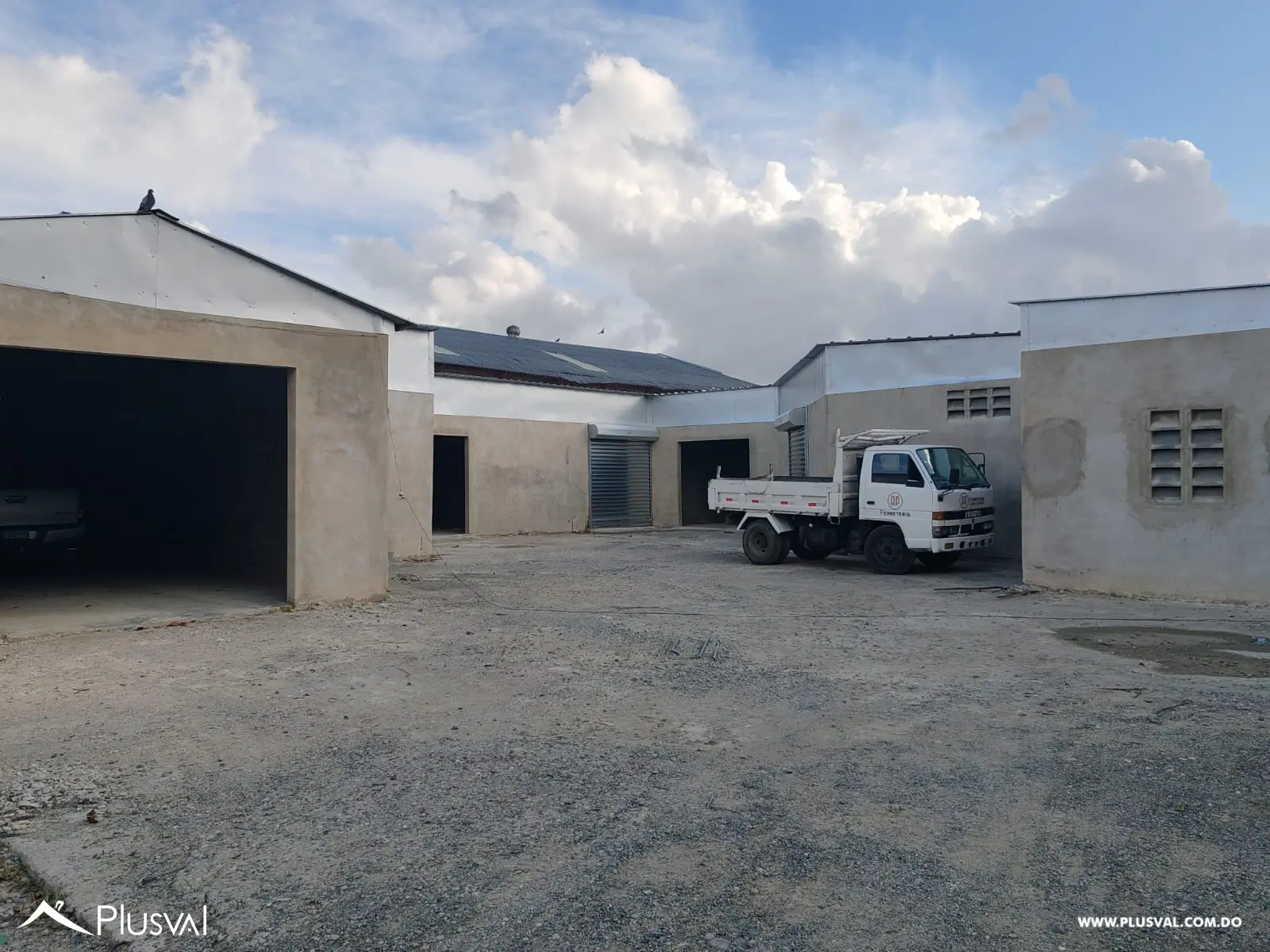 Ferreteria y  Locale comercial en Venta 510335