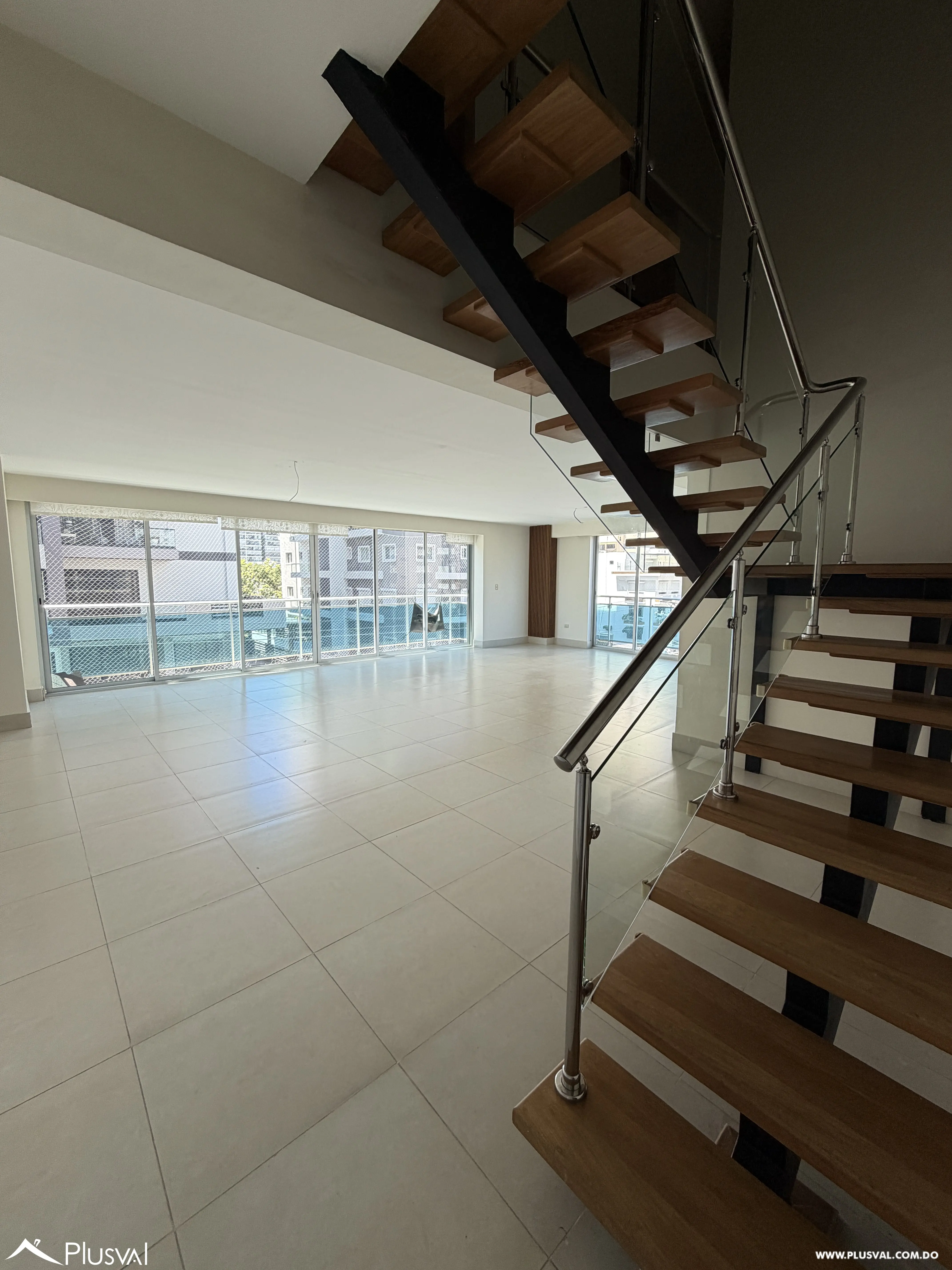 Apartamento de 3 habitaciones mas estudio  en alquiler en Serralles tipo loft. 467260