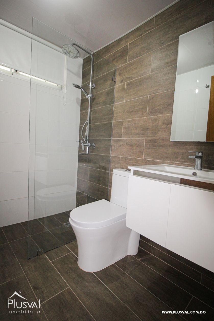 Apartamento en Alquiler Evaristo Morales con Línea Blanca 209401