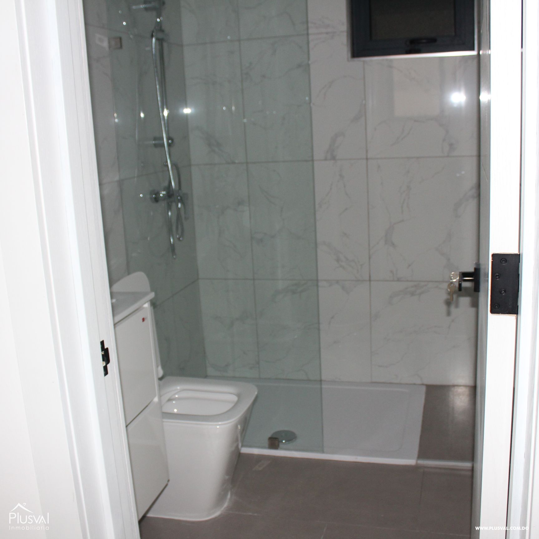 Alquiler de Apartamento en Evaristo Morales 196615